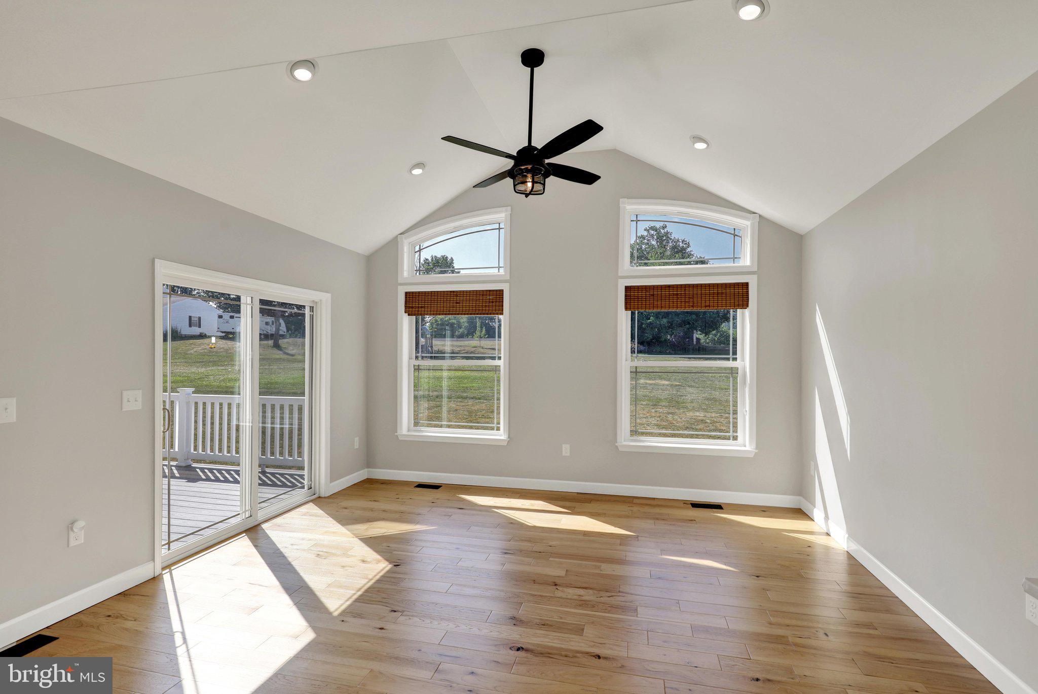 WILLOW CREST - Residential