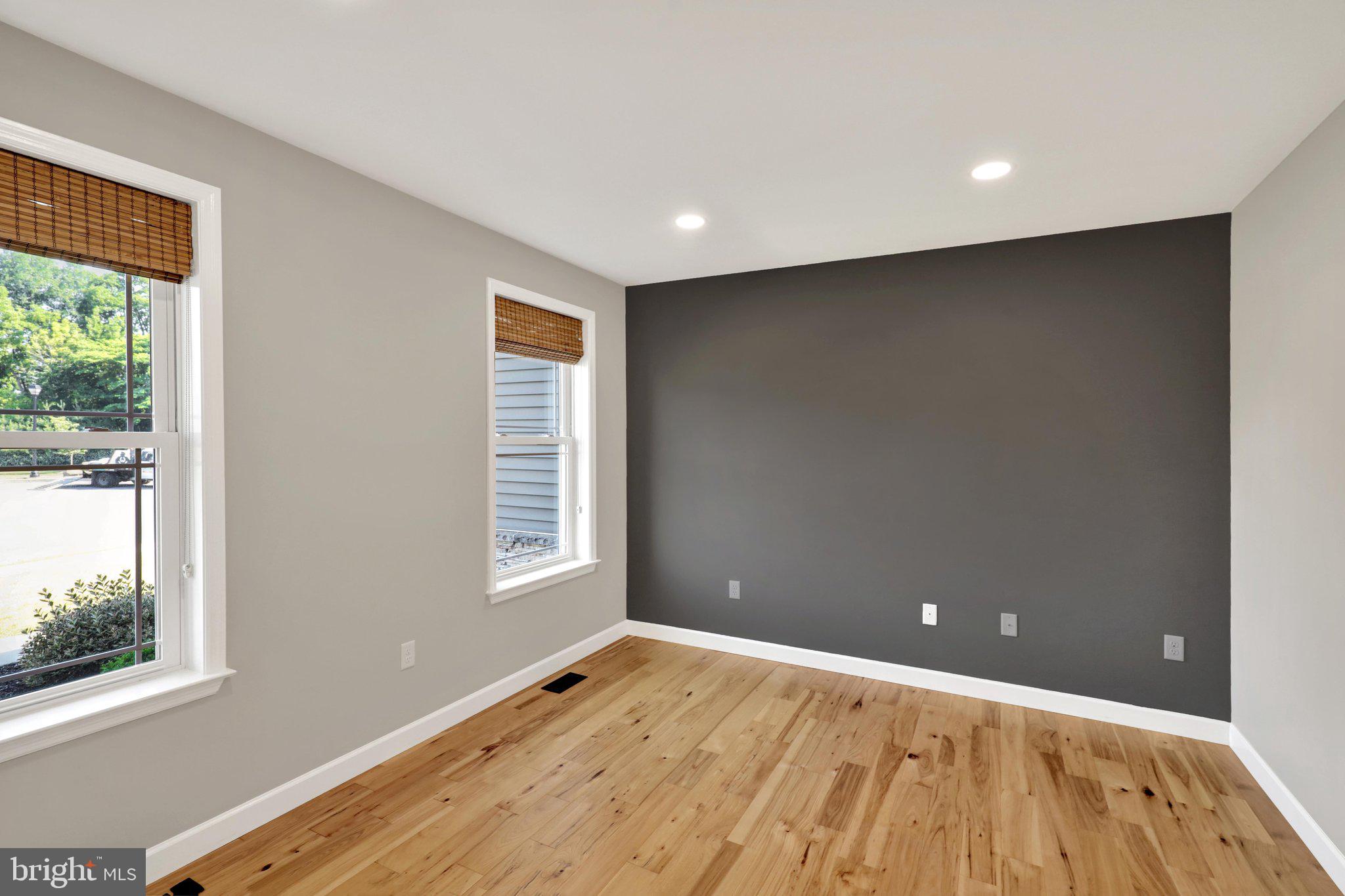 WILLOW CREST - Residential