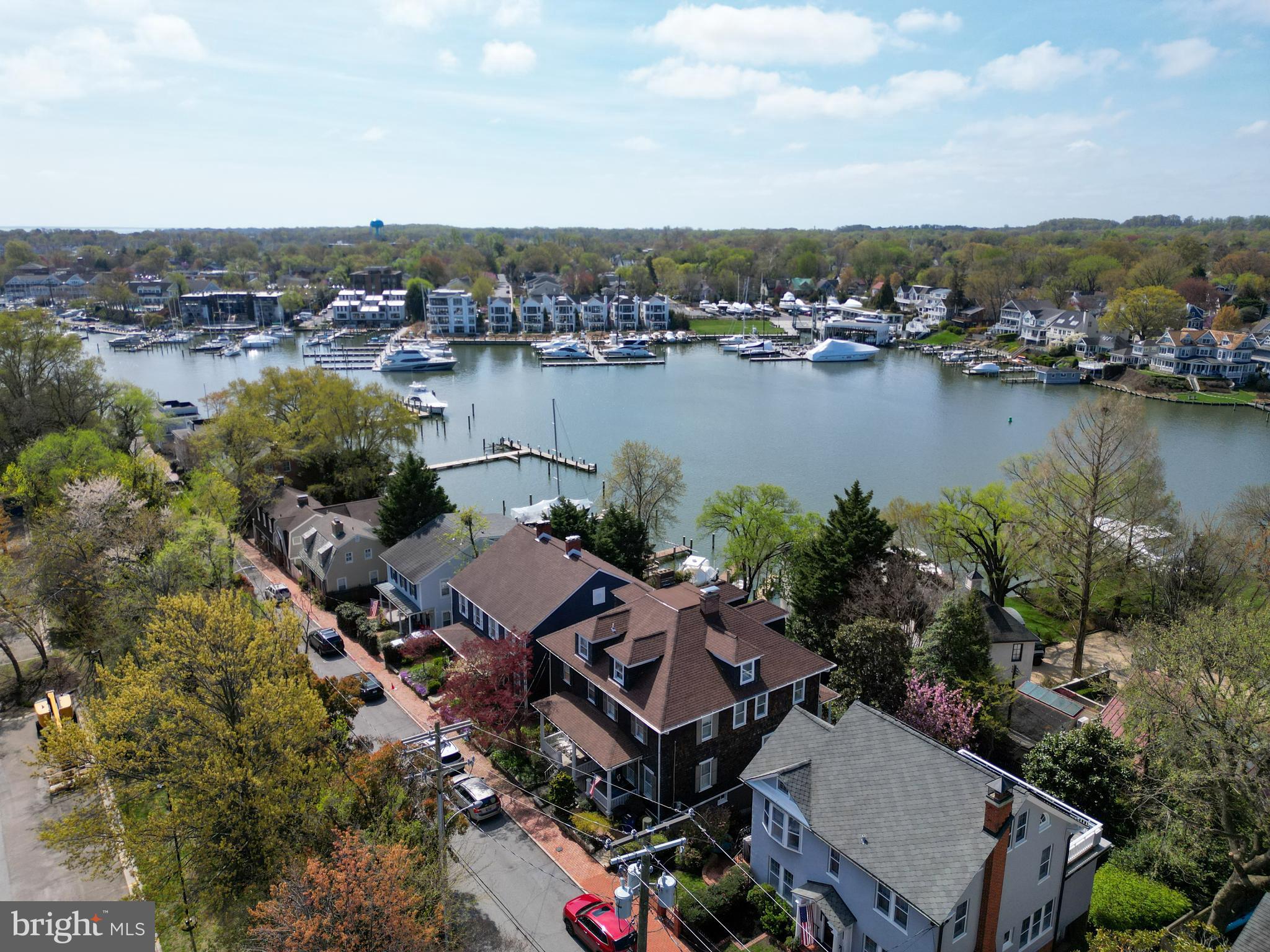 HISTORIC DISTRICT - Residential