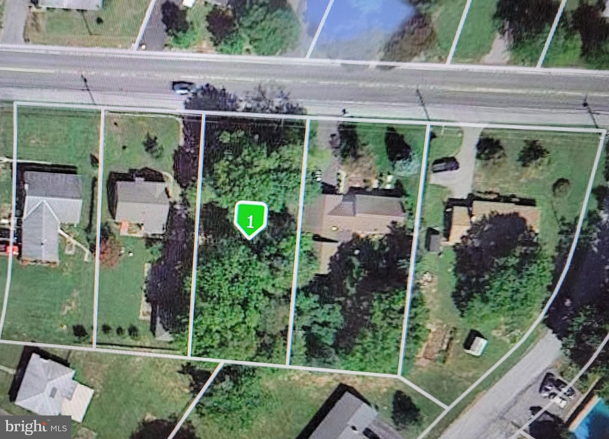.31+/- acre lot.  Public water hookup available.  Buyer to verify perc on lot.  Great location within minutes of Hospital,  Hagerstown Community College, and other amenities.  Close to interstates for easy commuting.