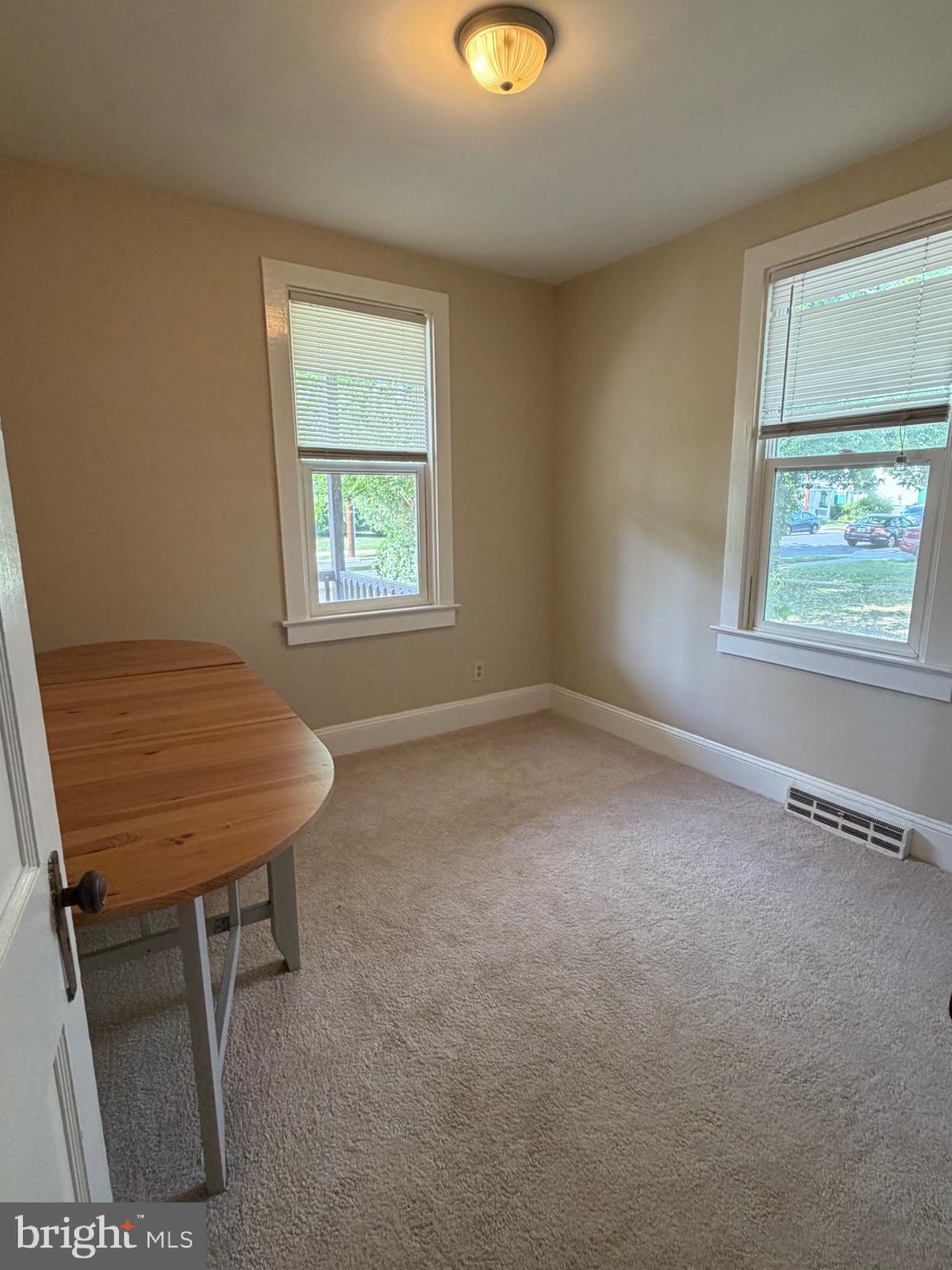 EASTON - Residential