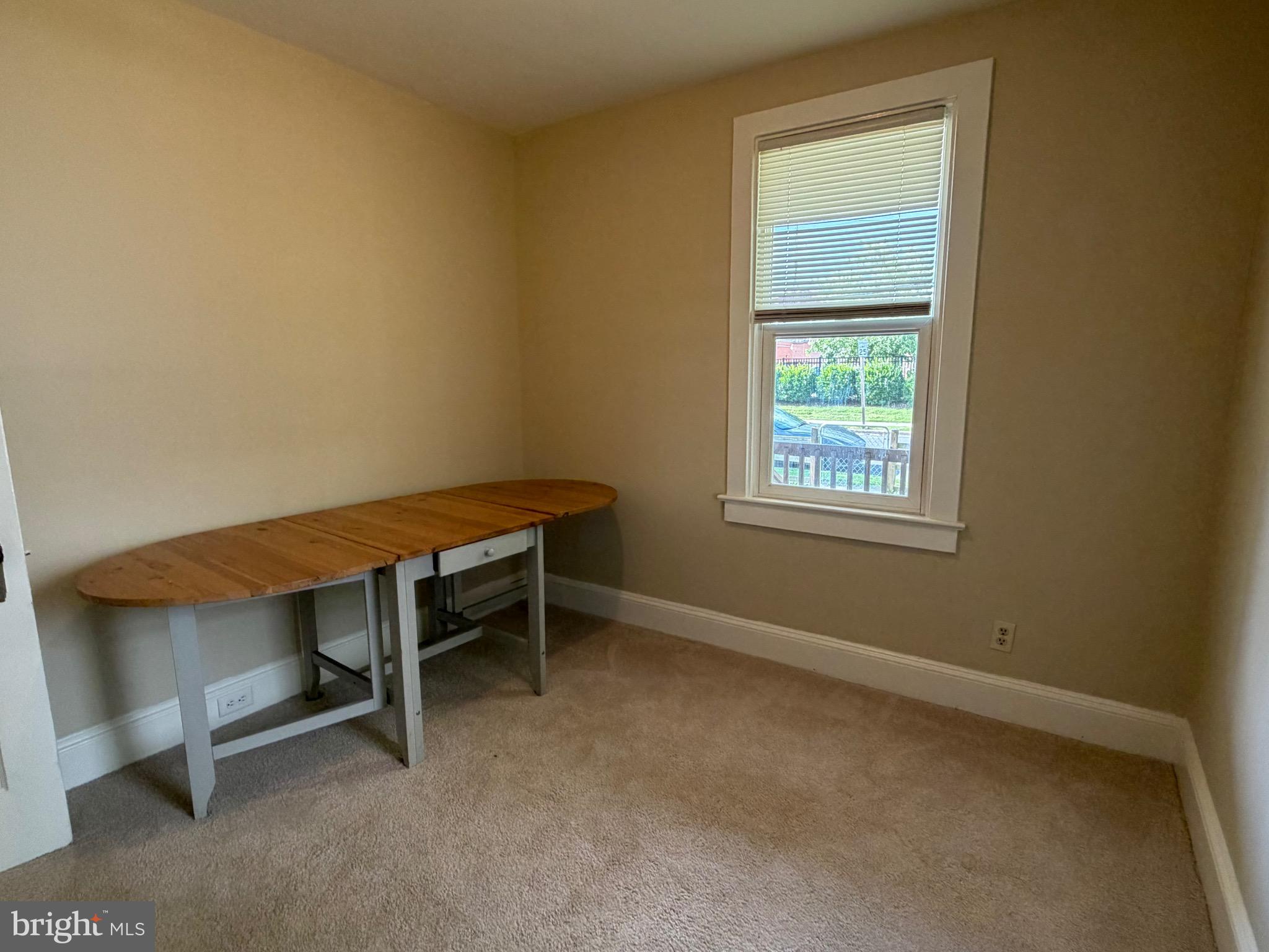 EASTON - Residential