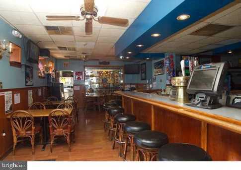 PORT RICHMOND - Commercial Sale