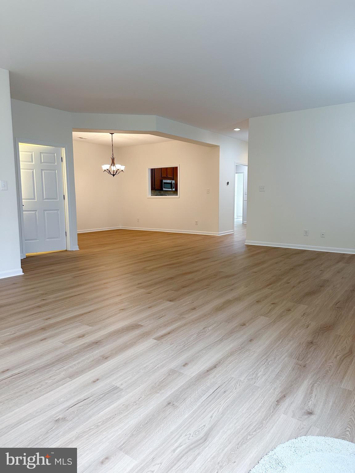 TURNBERRY EAST - Residential Lease