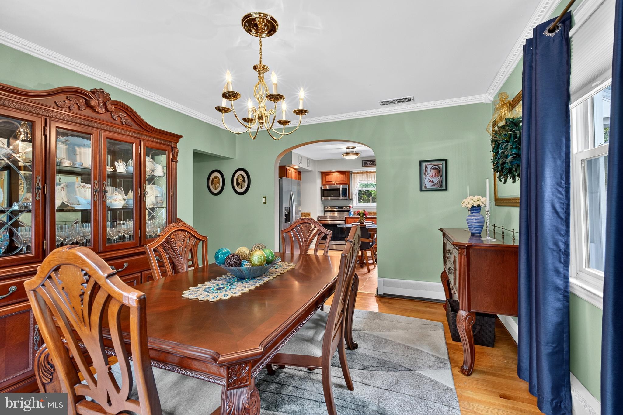 RIDGE MANOR - Residential