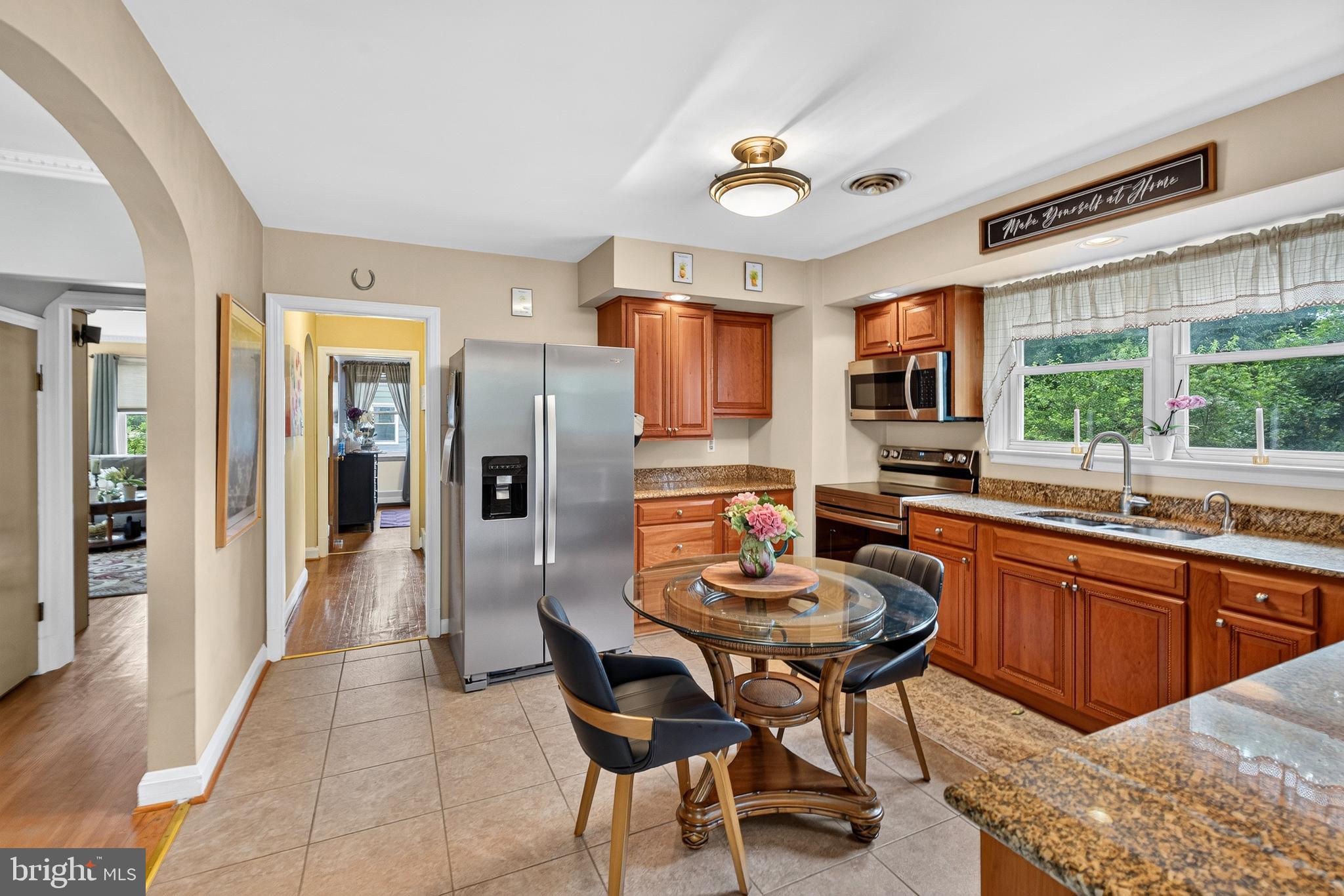 RIDGE MANOR - Residential