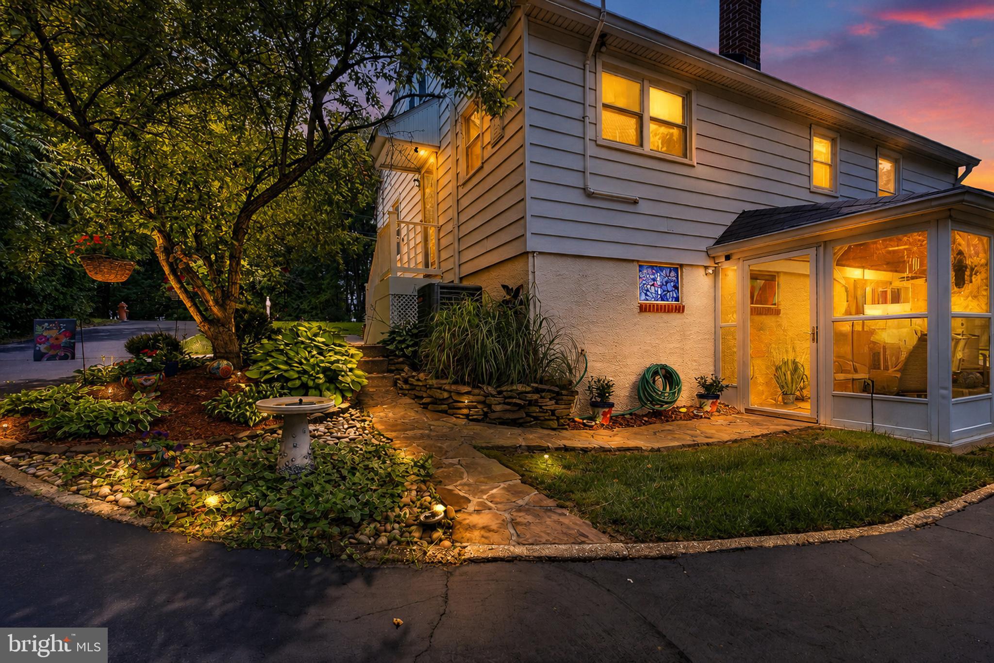 RIDGE MANOR - Residential