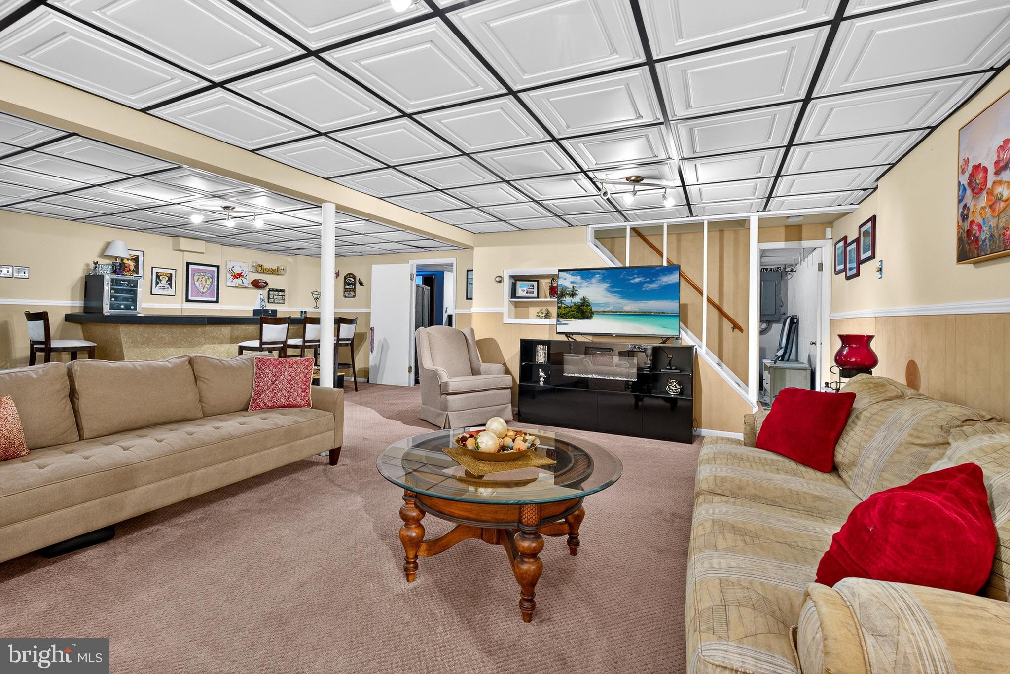 RIDGE MANOR - Residential