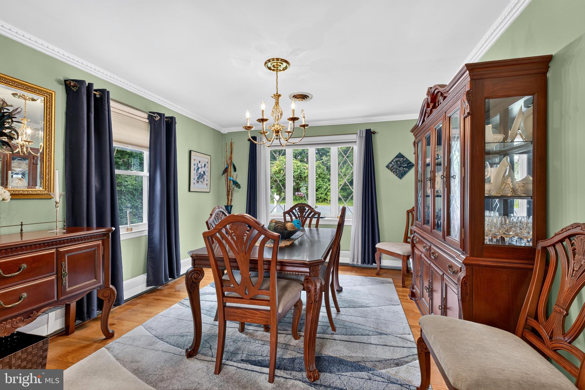 RIDGE MANOR - Residential