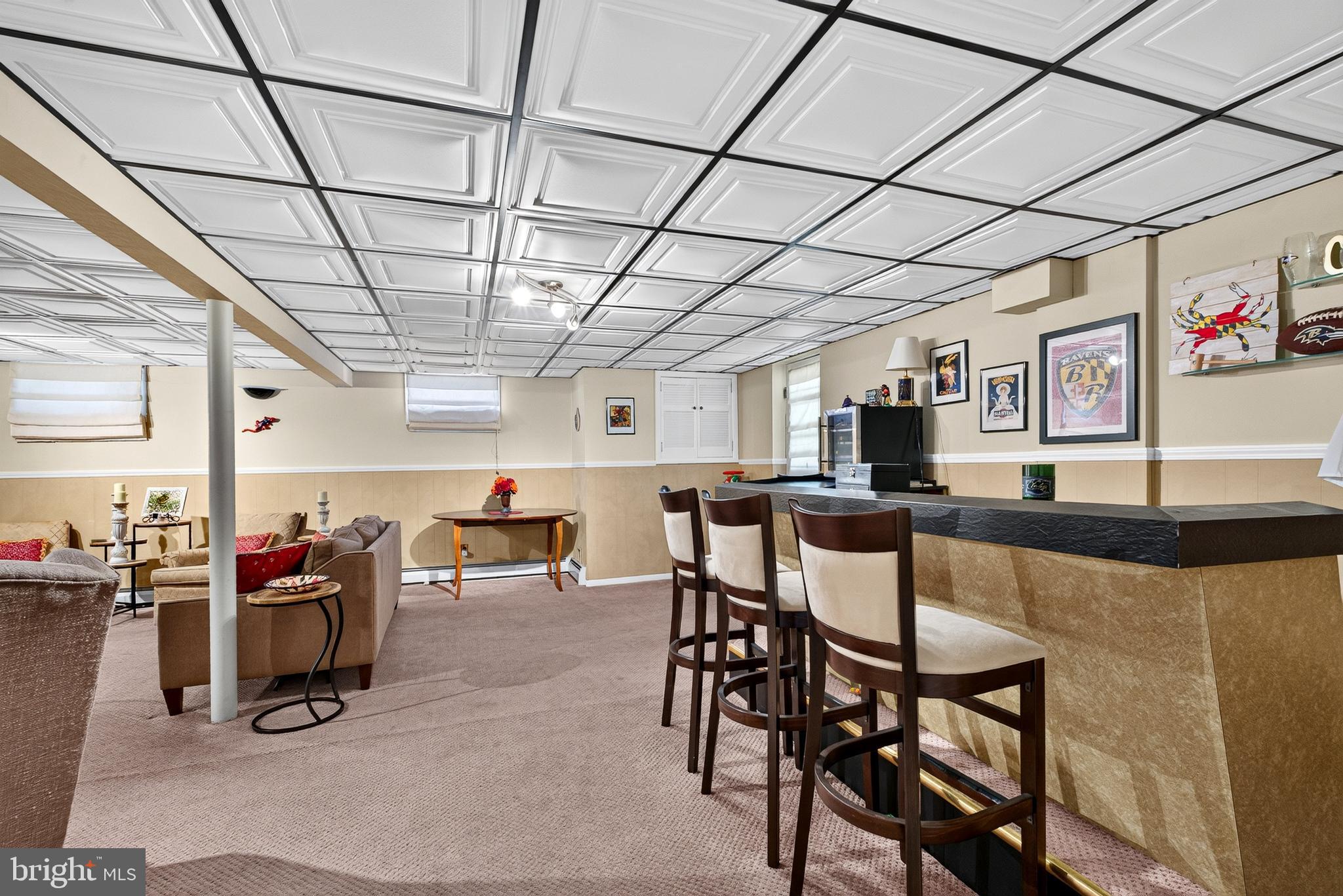 RIDGE MANOR - Residential