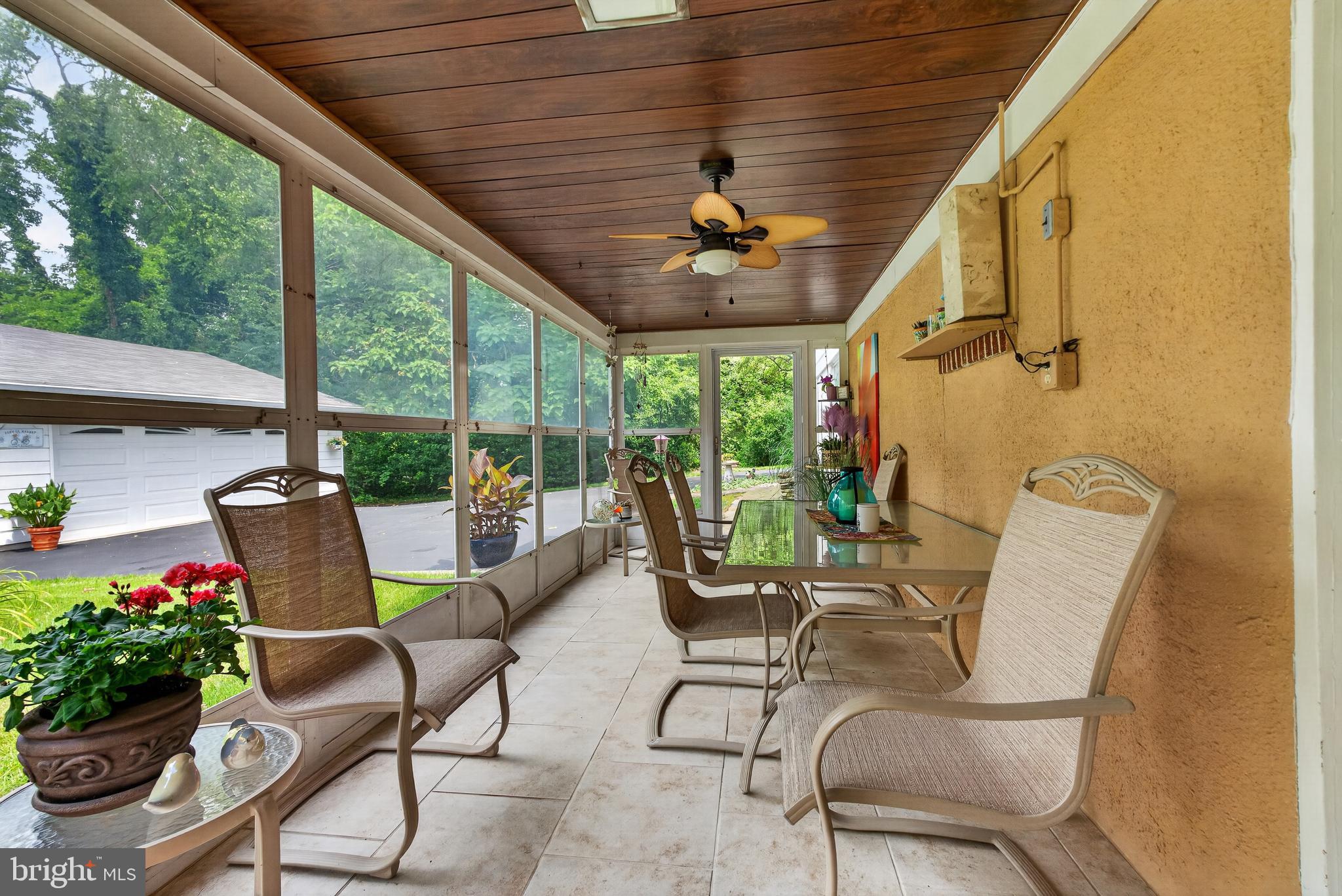 RIDGE MANOR - Residential