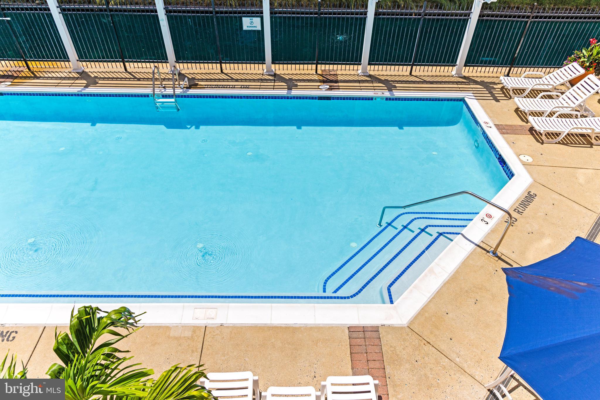 PIERSIDE AT HARBORVIEW - Residential