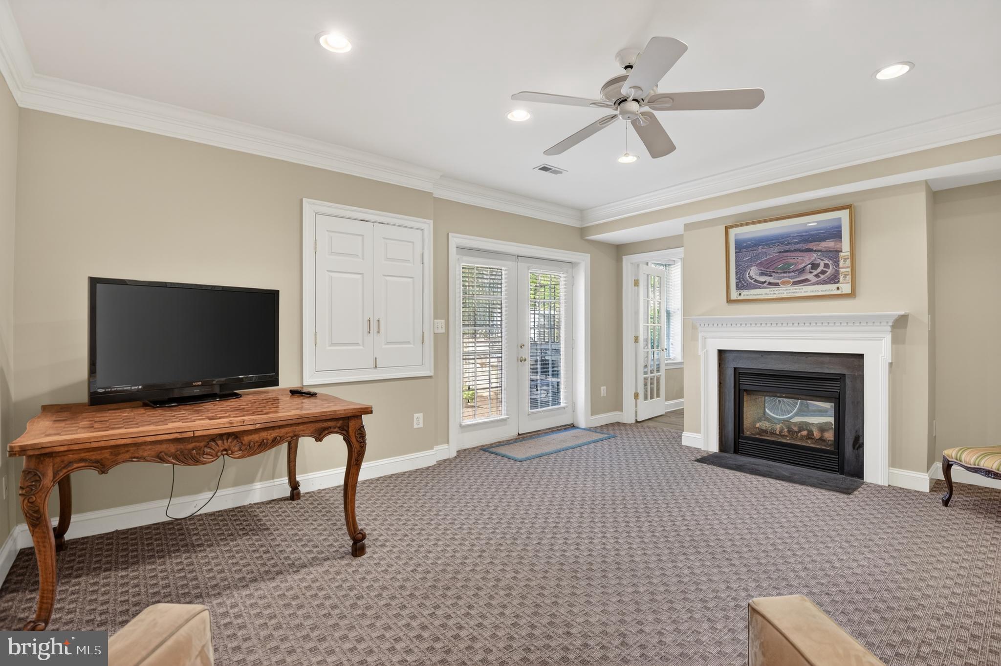 BETHESDA OUTSIDE - Residential