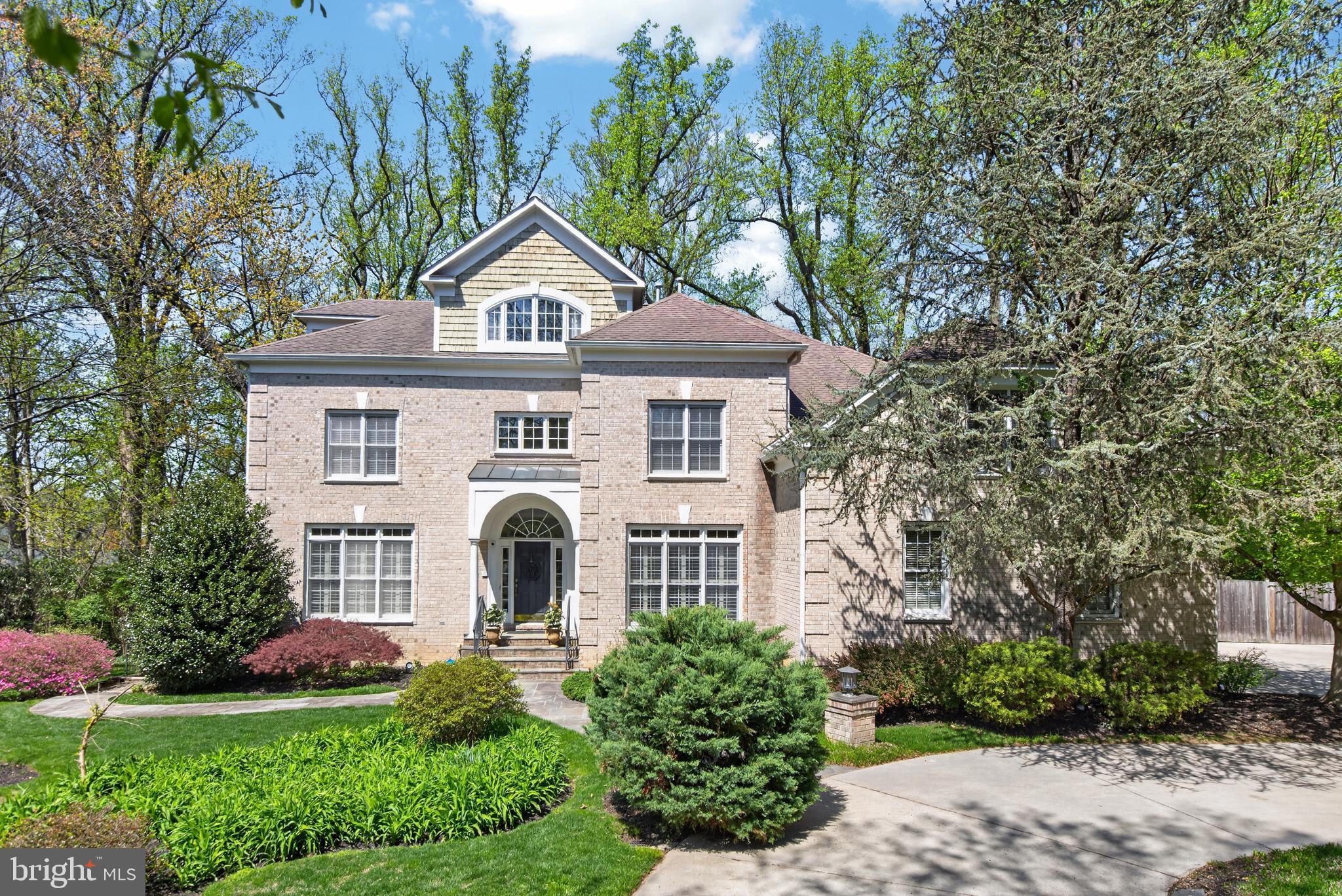BETHESDA OUTSIDE - Residential