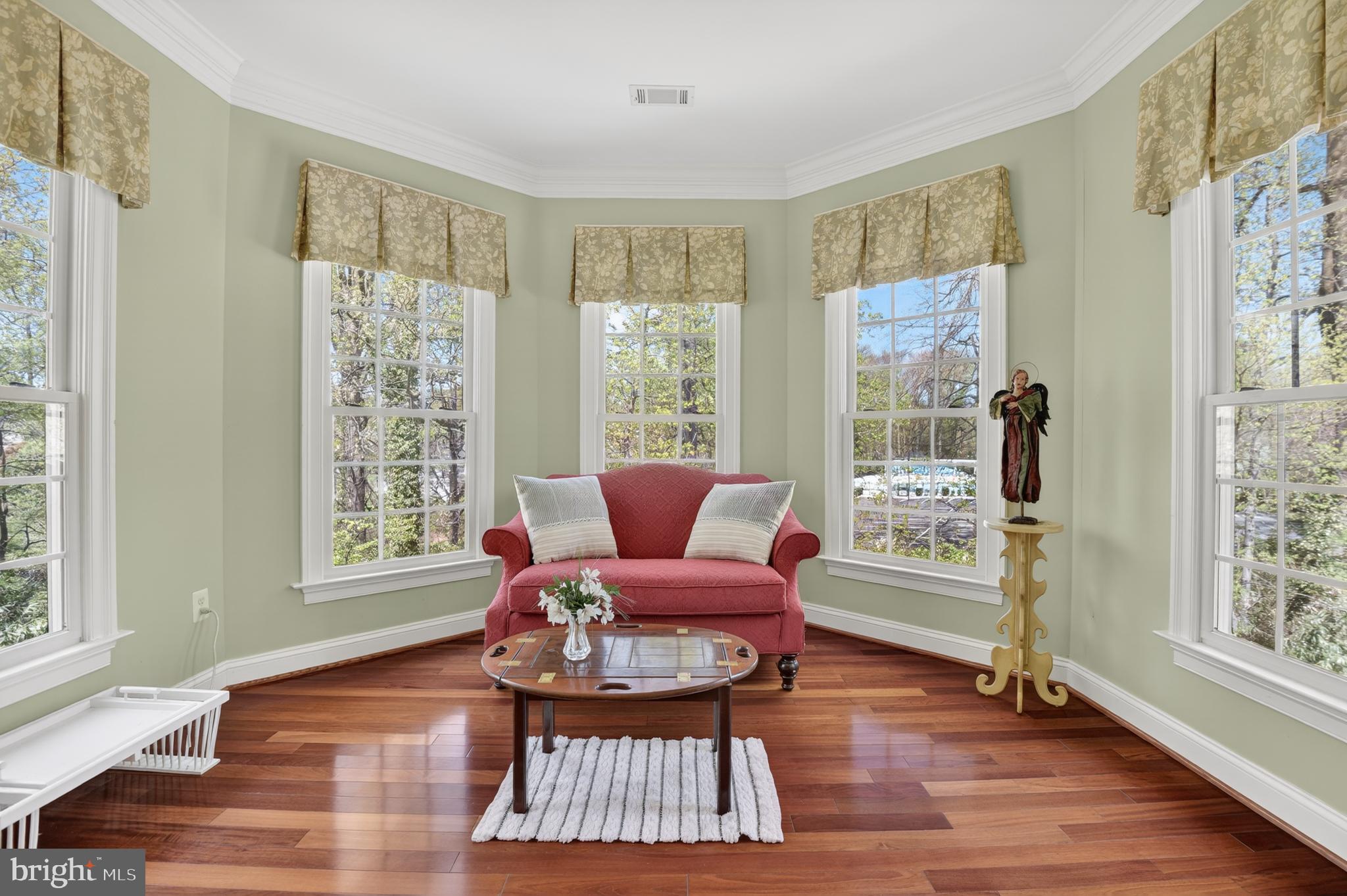 BETHESDA OUTSIDE - Residential