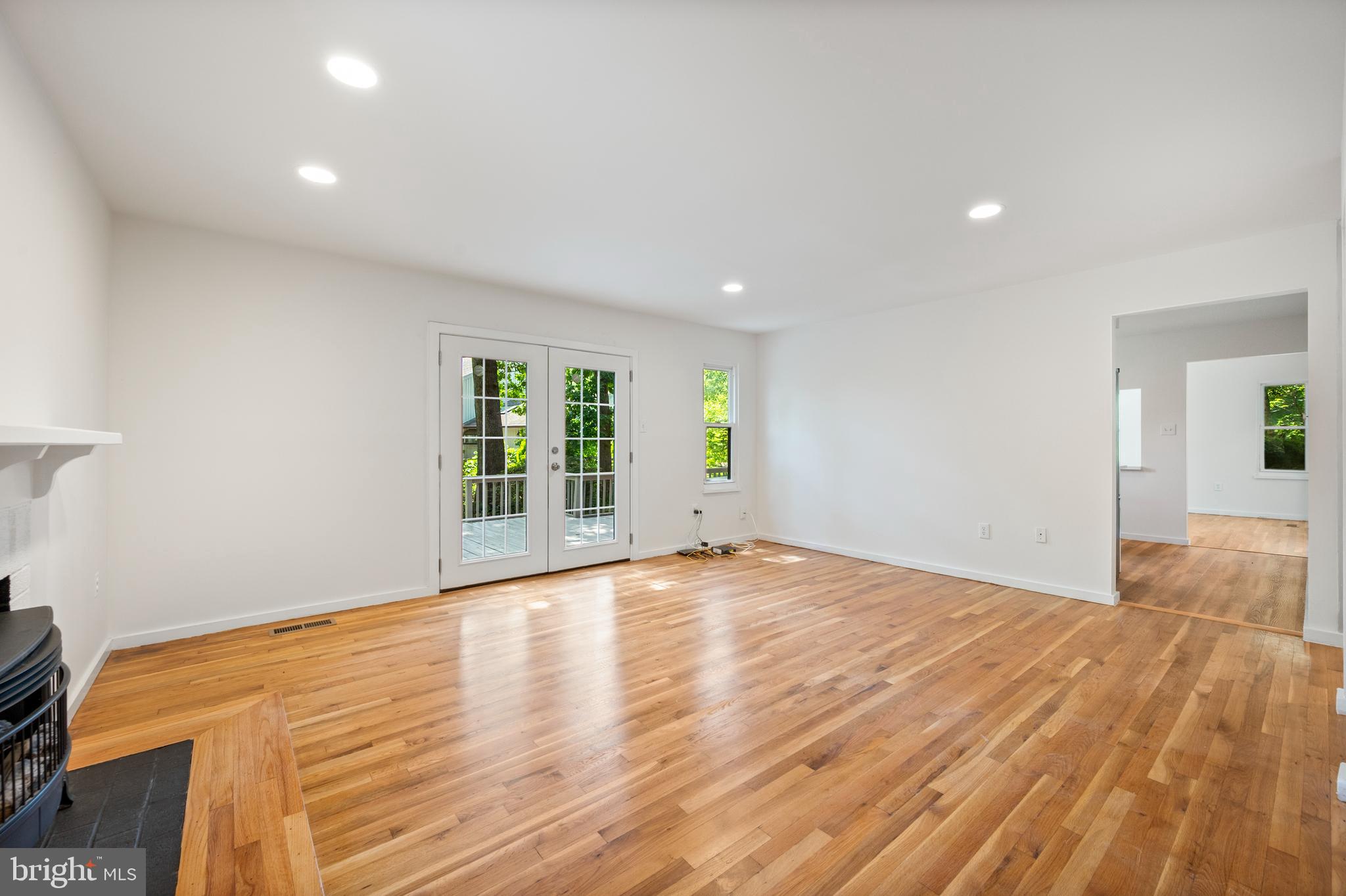 VILLAGE OF HICKORY RIDGE - Residential
