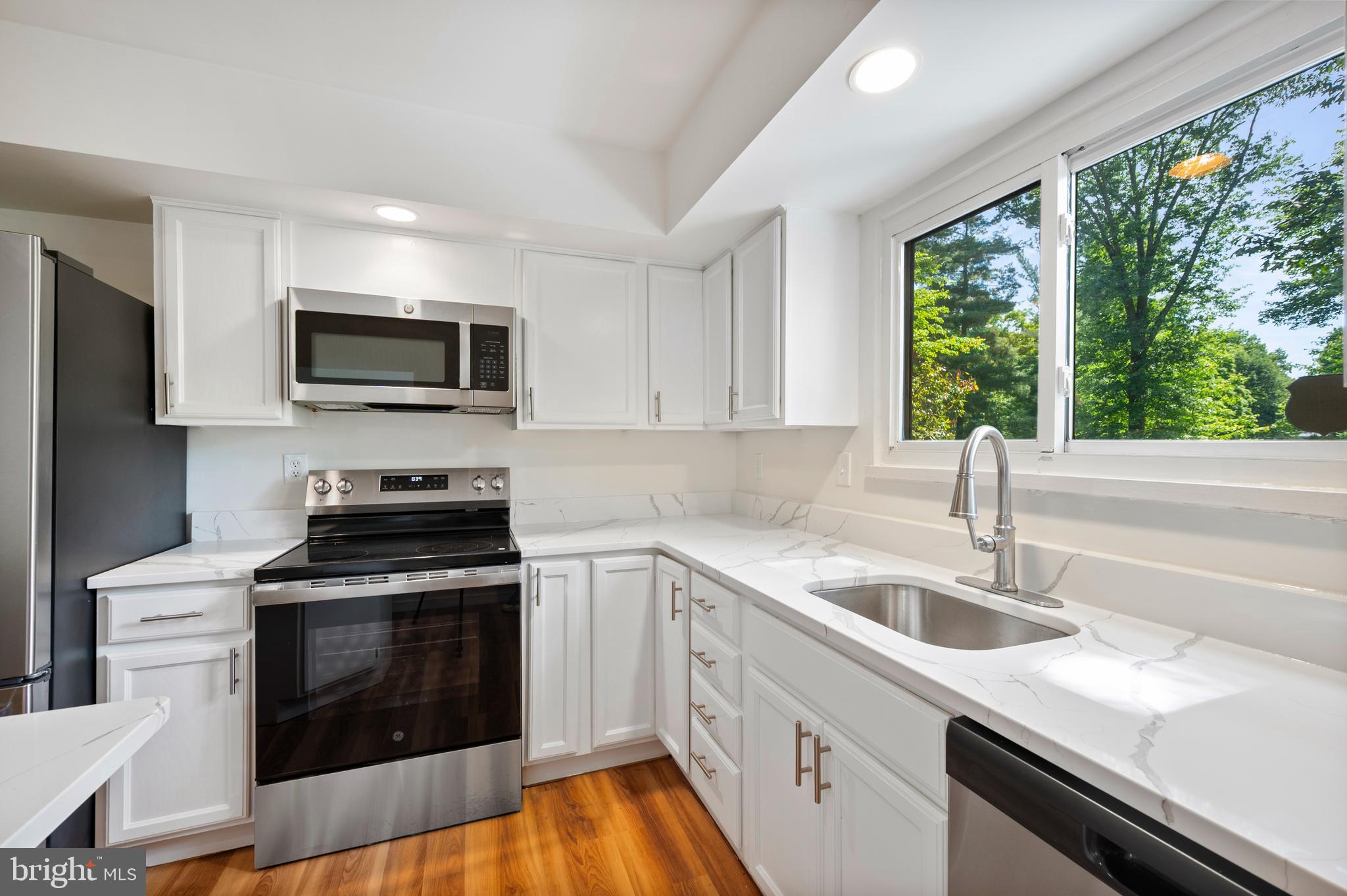 VILLAGE OF HICKORY RIDGE - Residential