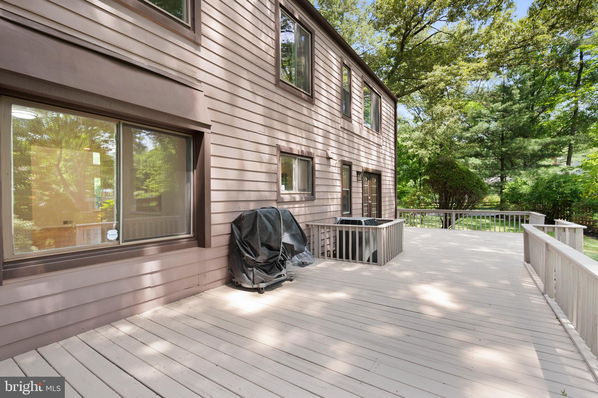 VILLAGE OF HICKORY RIDGE - Residential