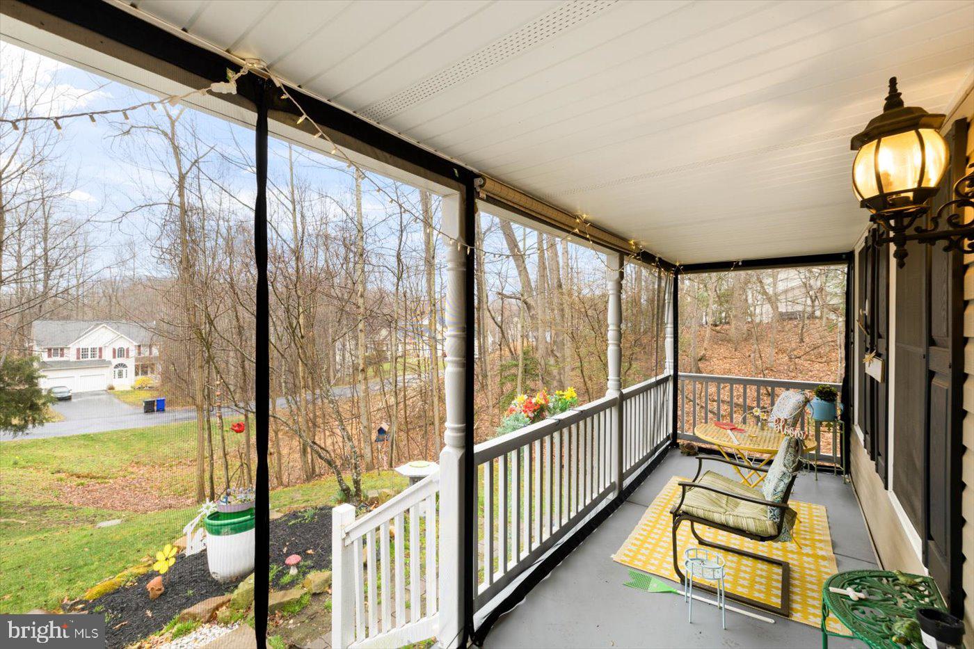 PRESIDENTIAL LAKES - Residential