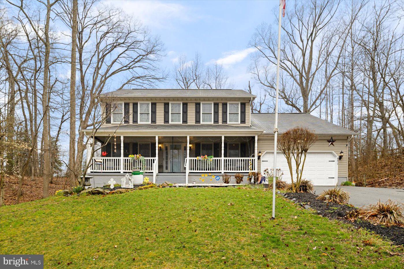 PRESIDENTIAL LAKES - Residential