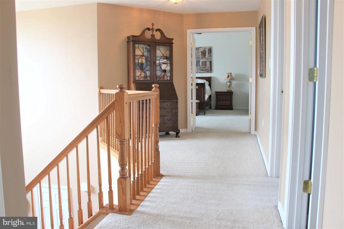 VINTAGE ACRES - Residential