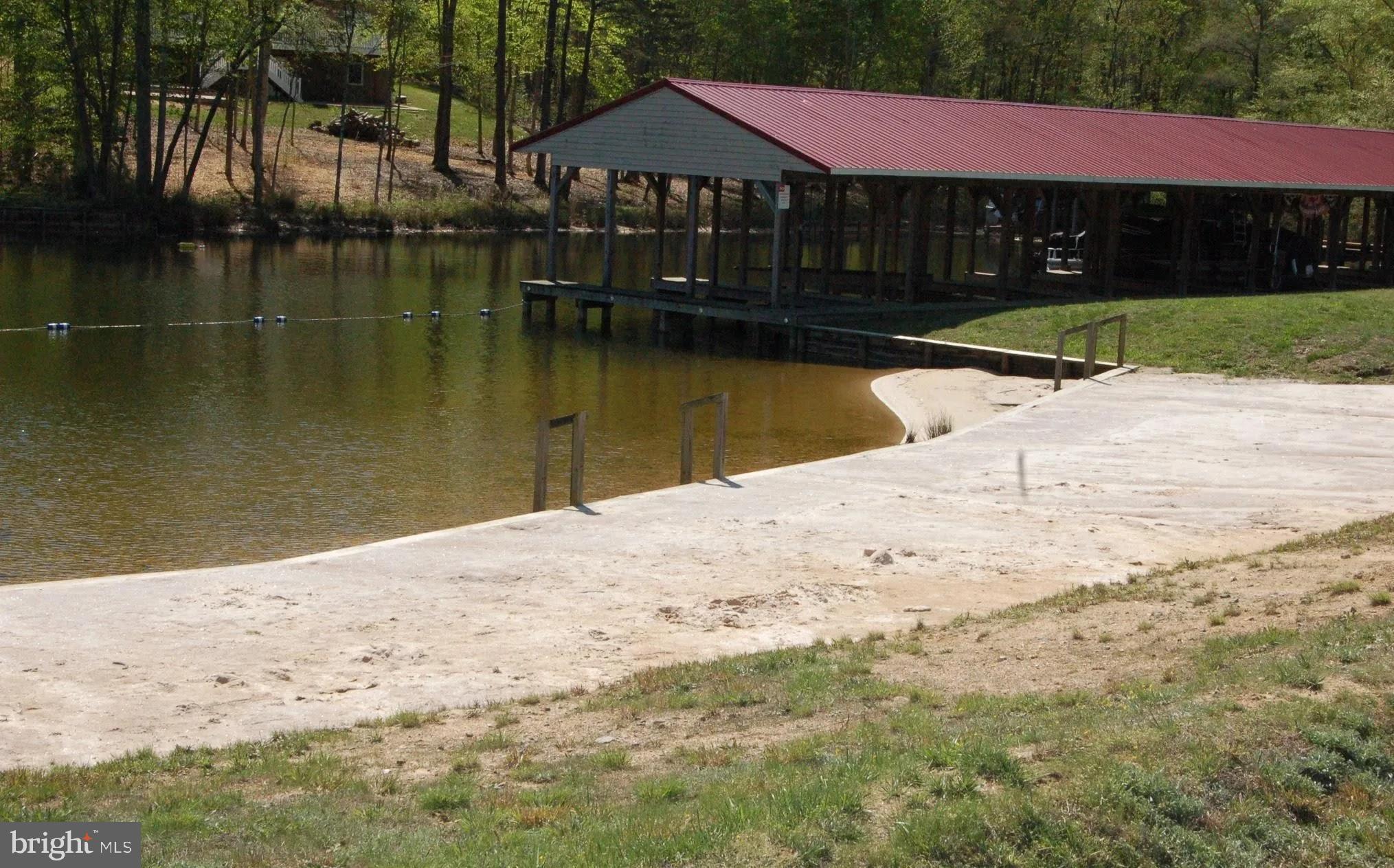 NOAHS LANDING - Residential