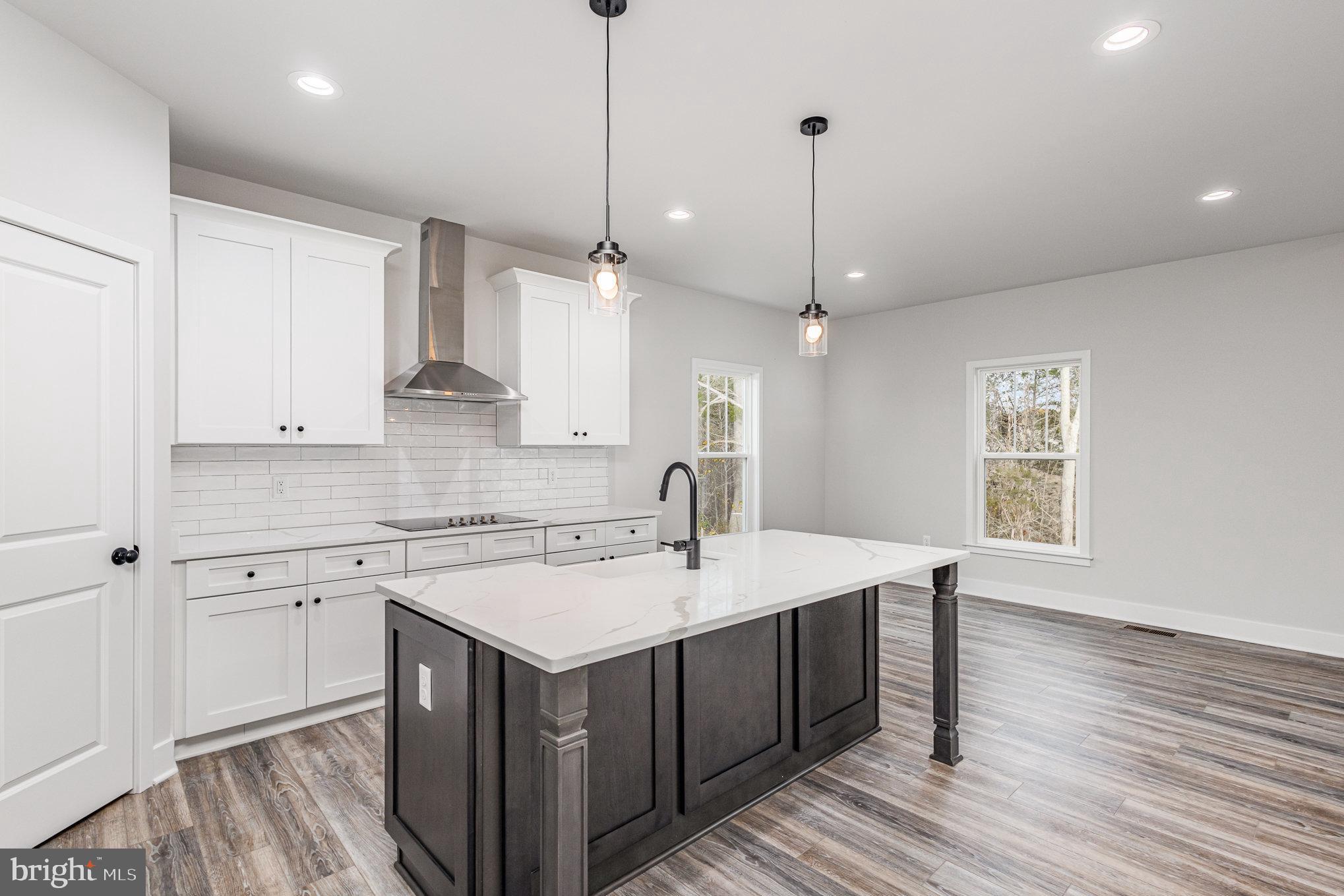 NOAHS LANDING - Residential