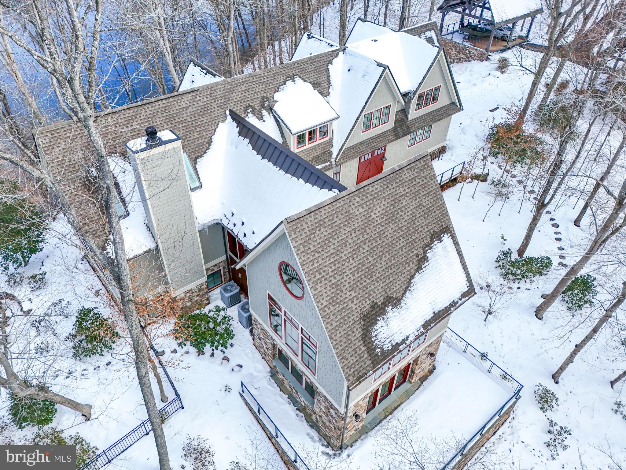 OCCOQUAN OAKS - Residential