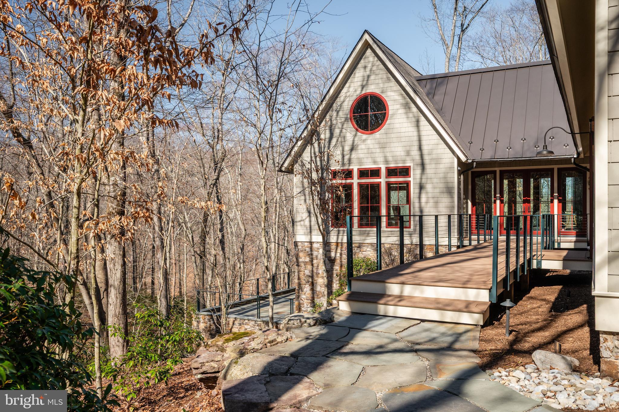 OCCOQUAN OAKS - Residential