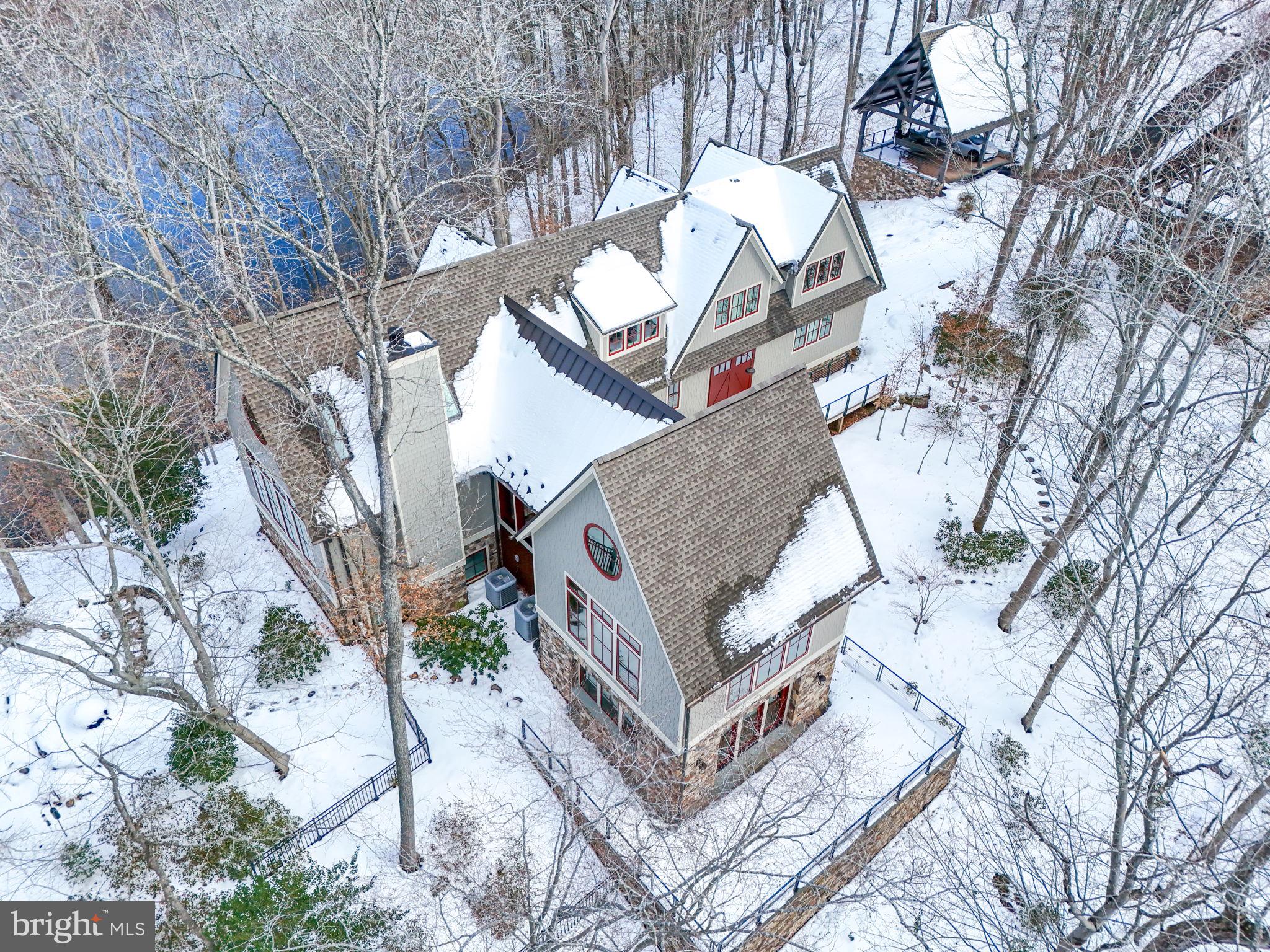 OCCOQUAN OAKS - Residential