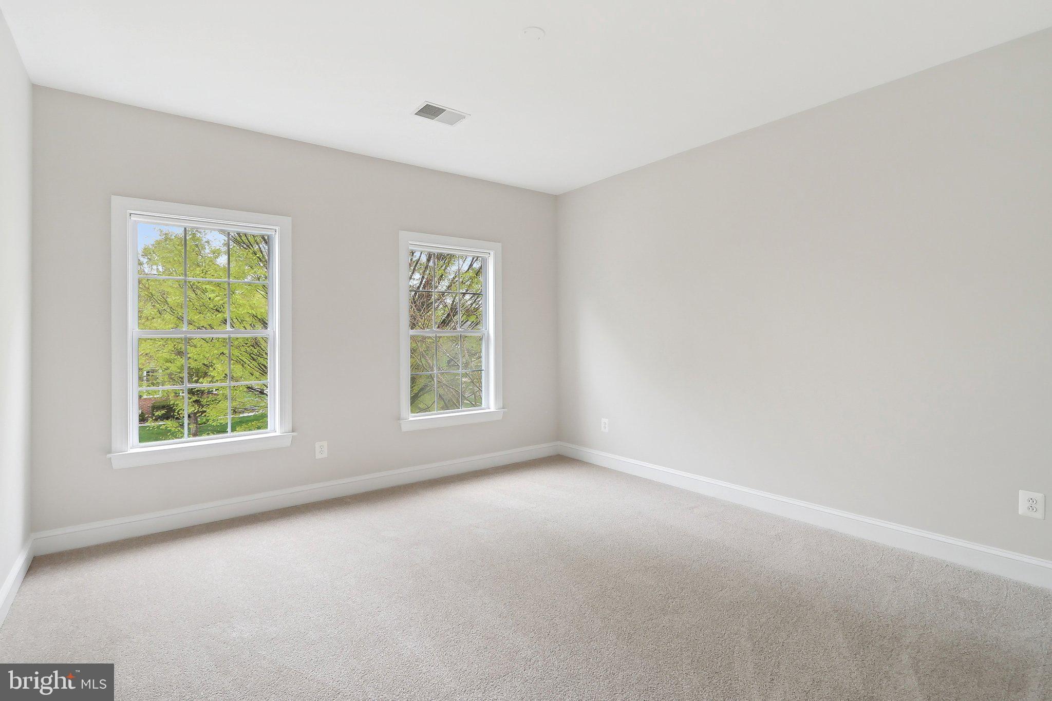 HAMILTON MEADOW - Residential
