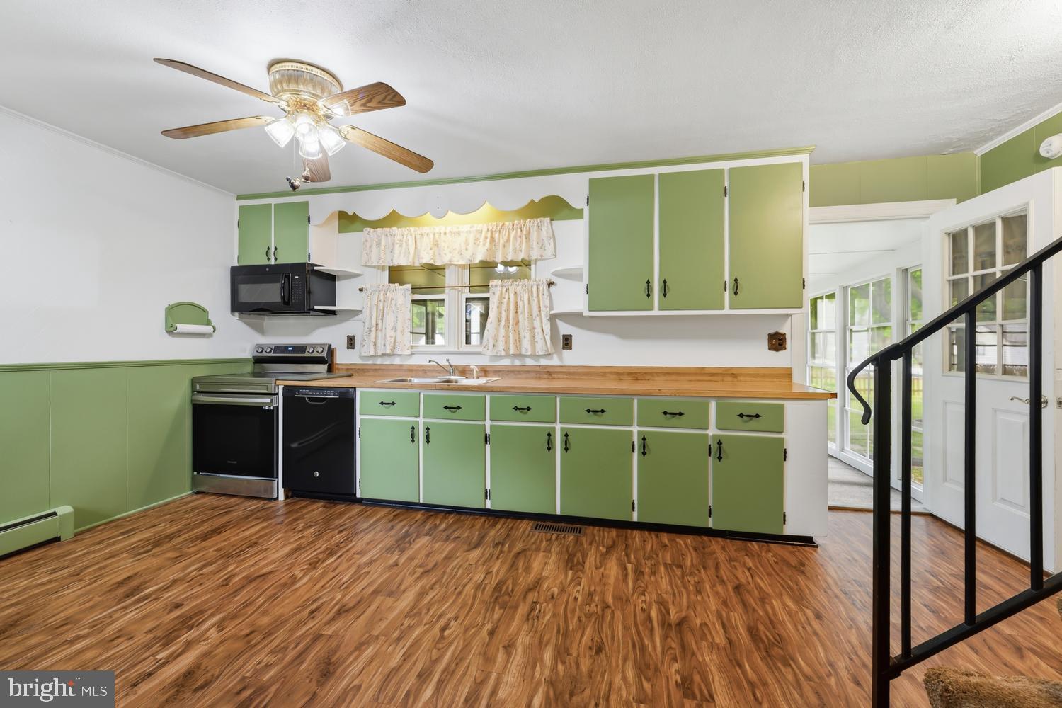 EASTON - Residential