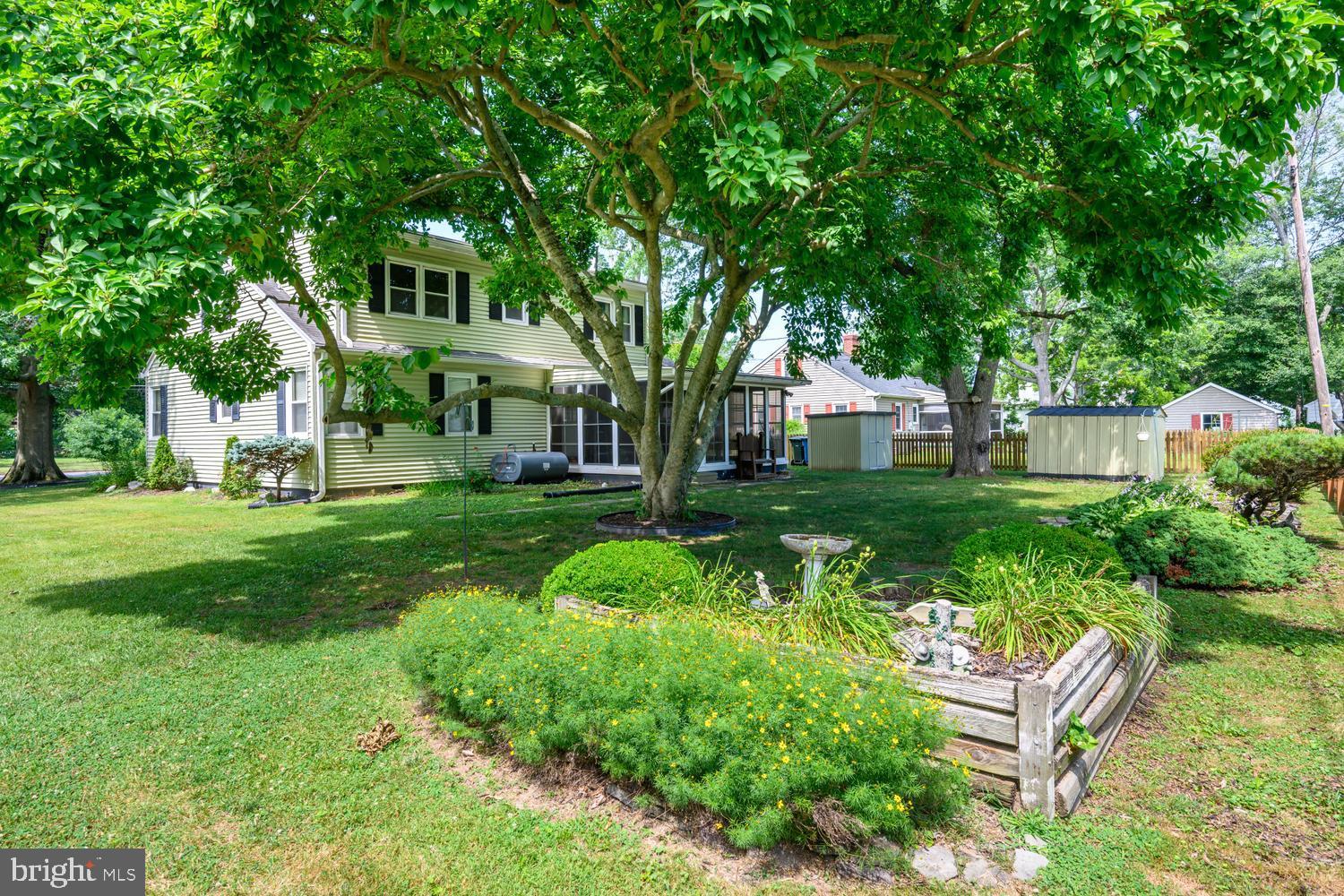 EASTON - Residential