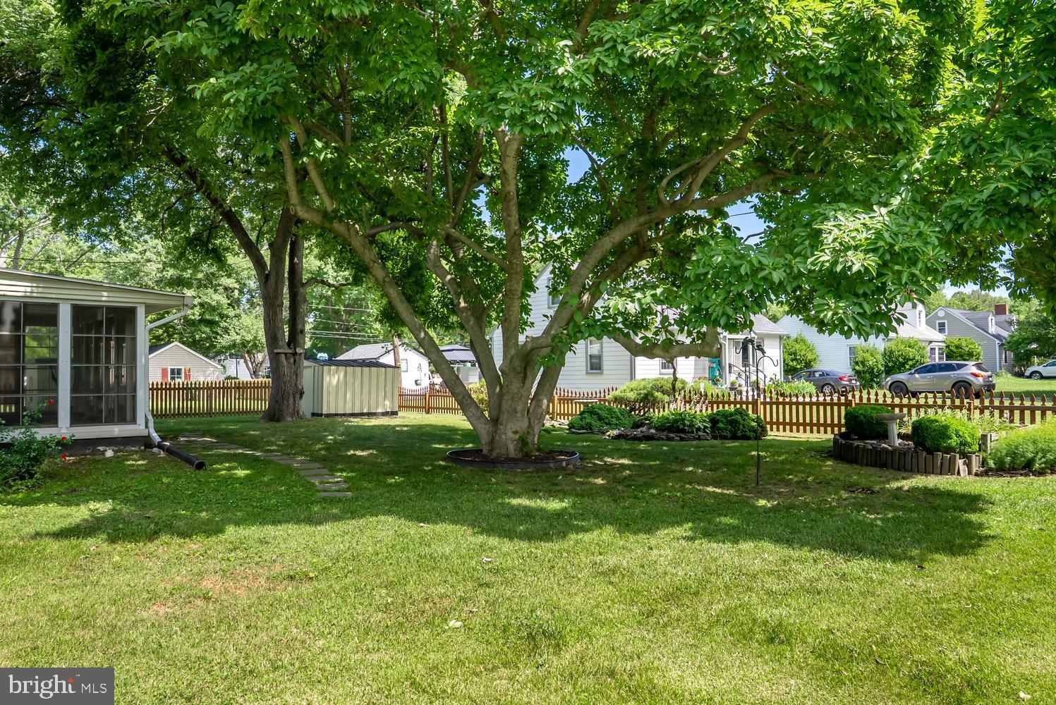 EASTON - Residential