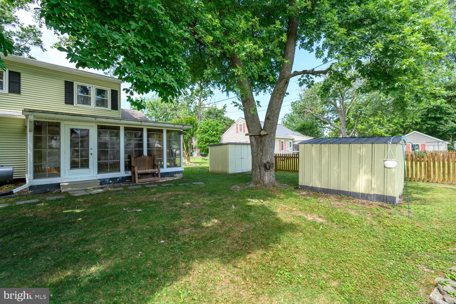 EASTON - Residential