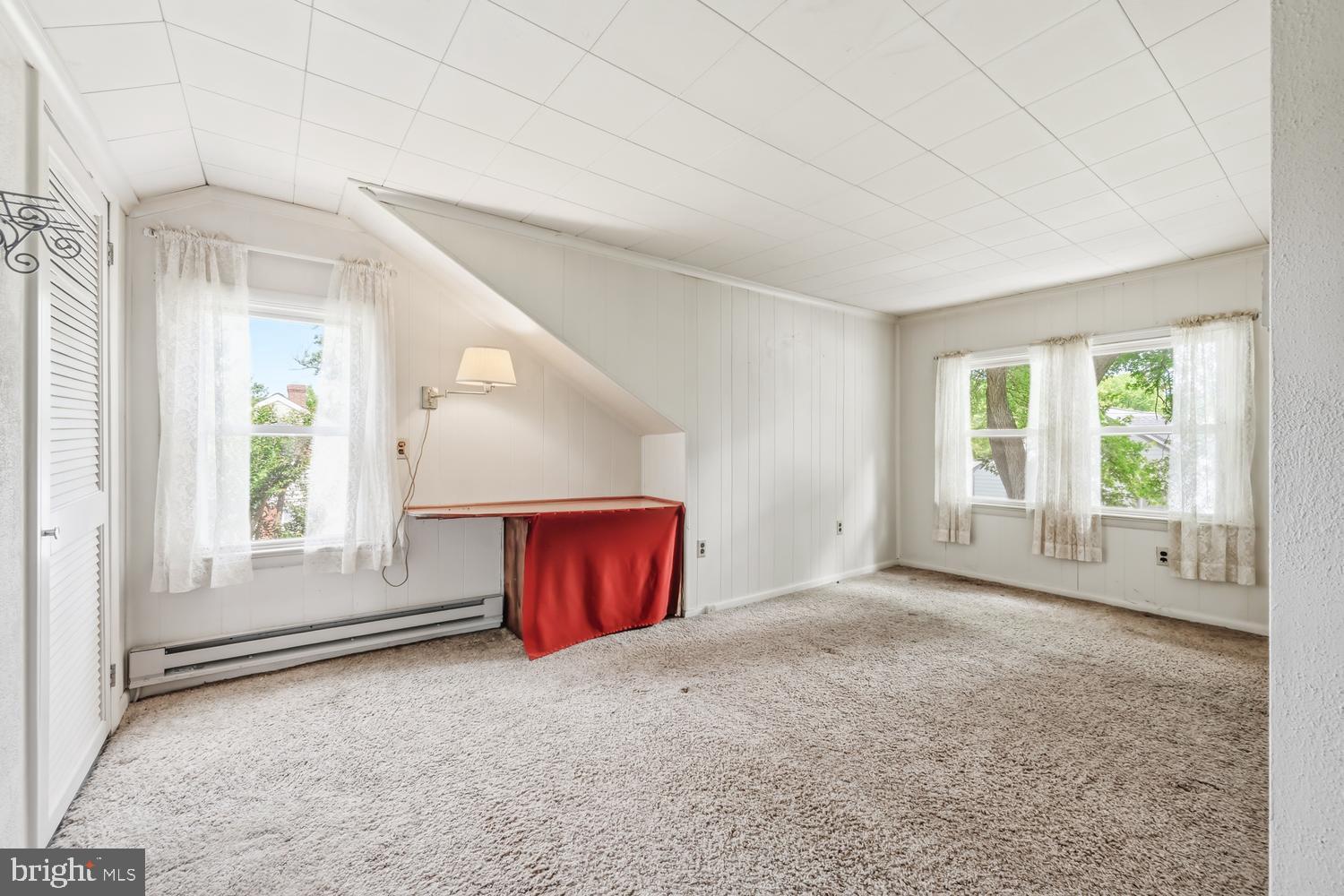 EASTON - Residential