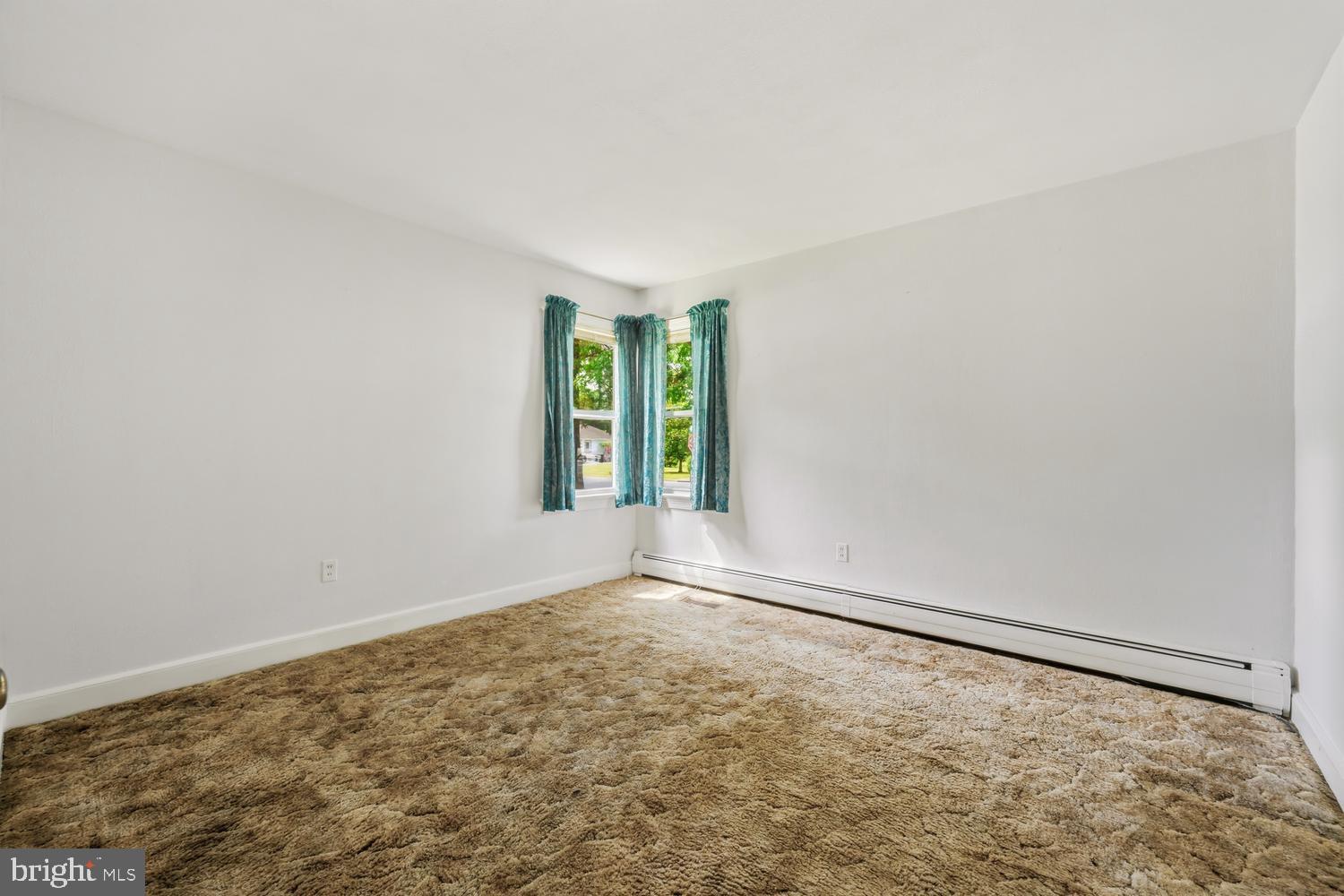 EASTON - Residential