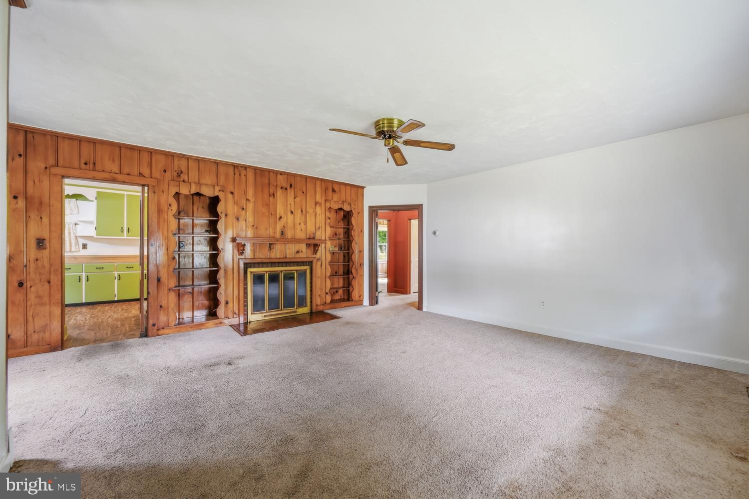 EASTON - Residential