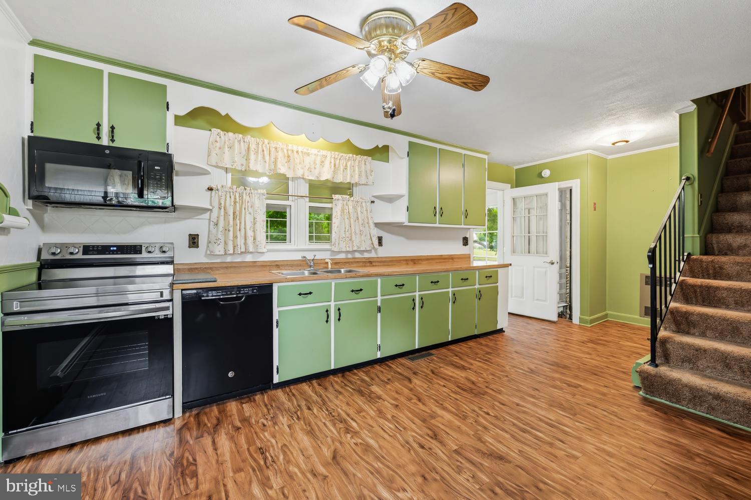 EASTON - Residential