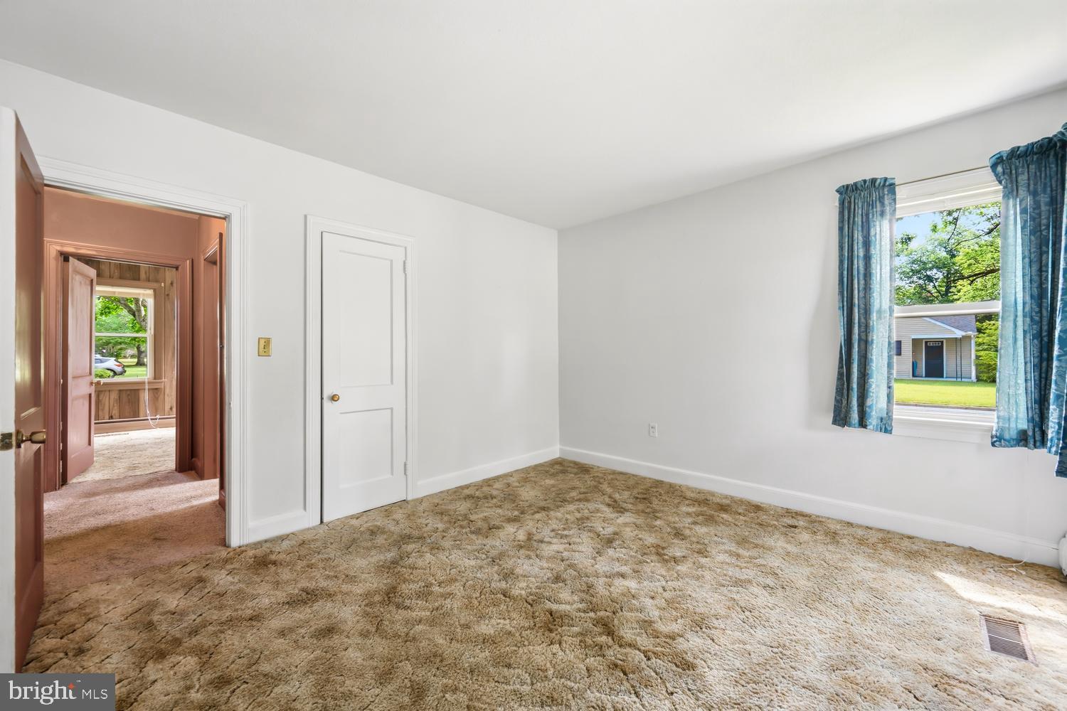 EASTON - Residential