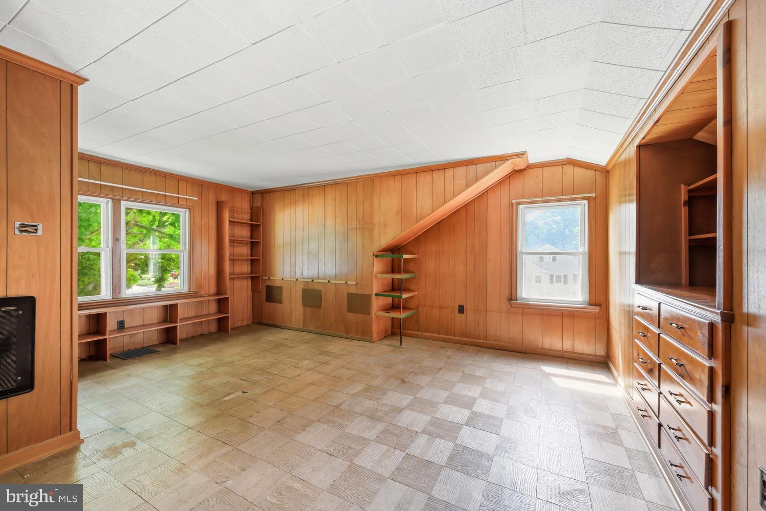 EASTON - Residential