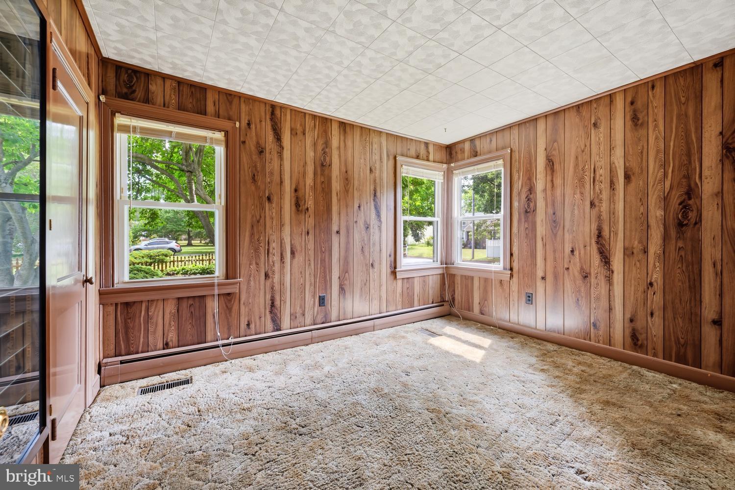 EASTON - Residential