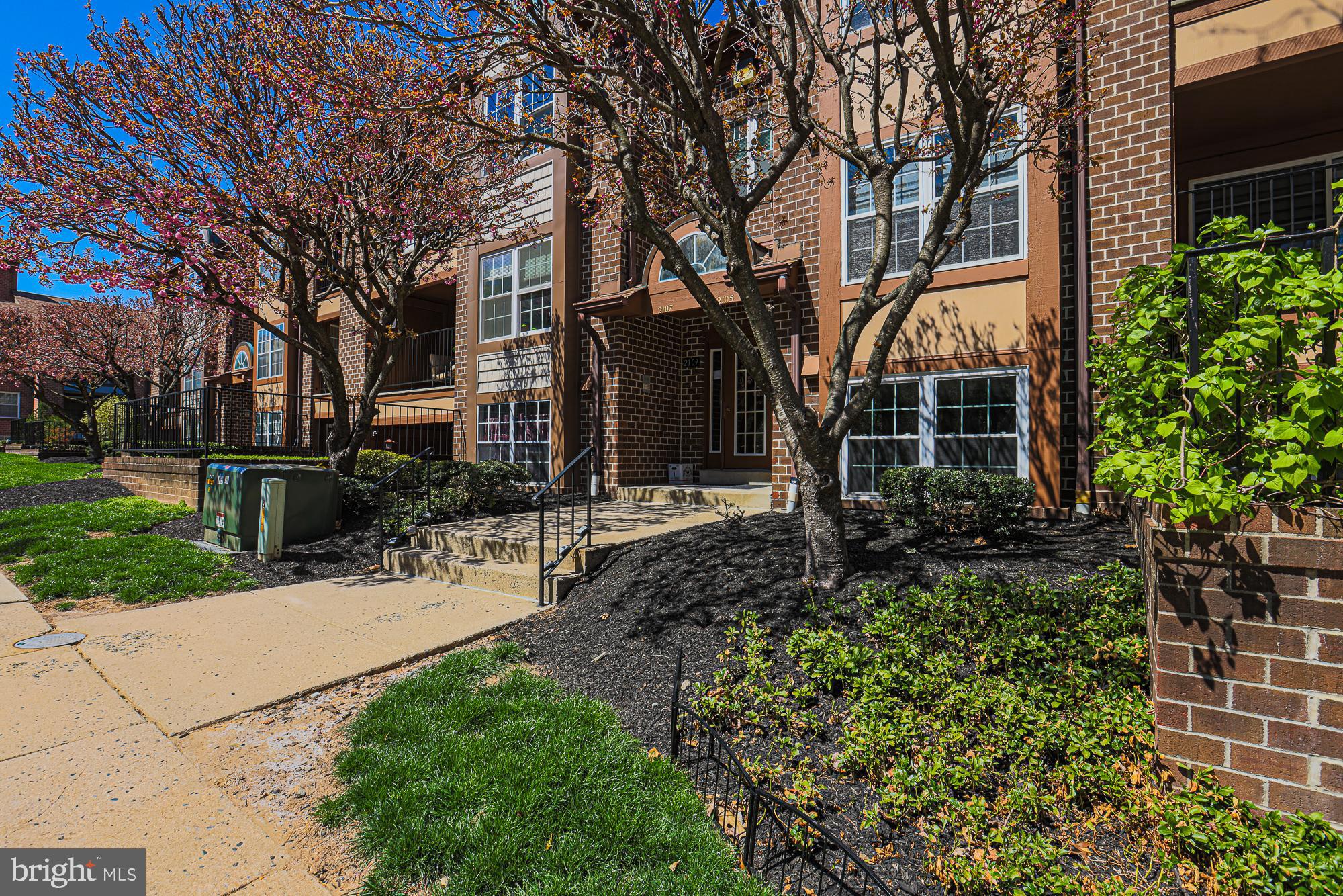 THE FALLS - Residential Lease