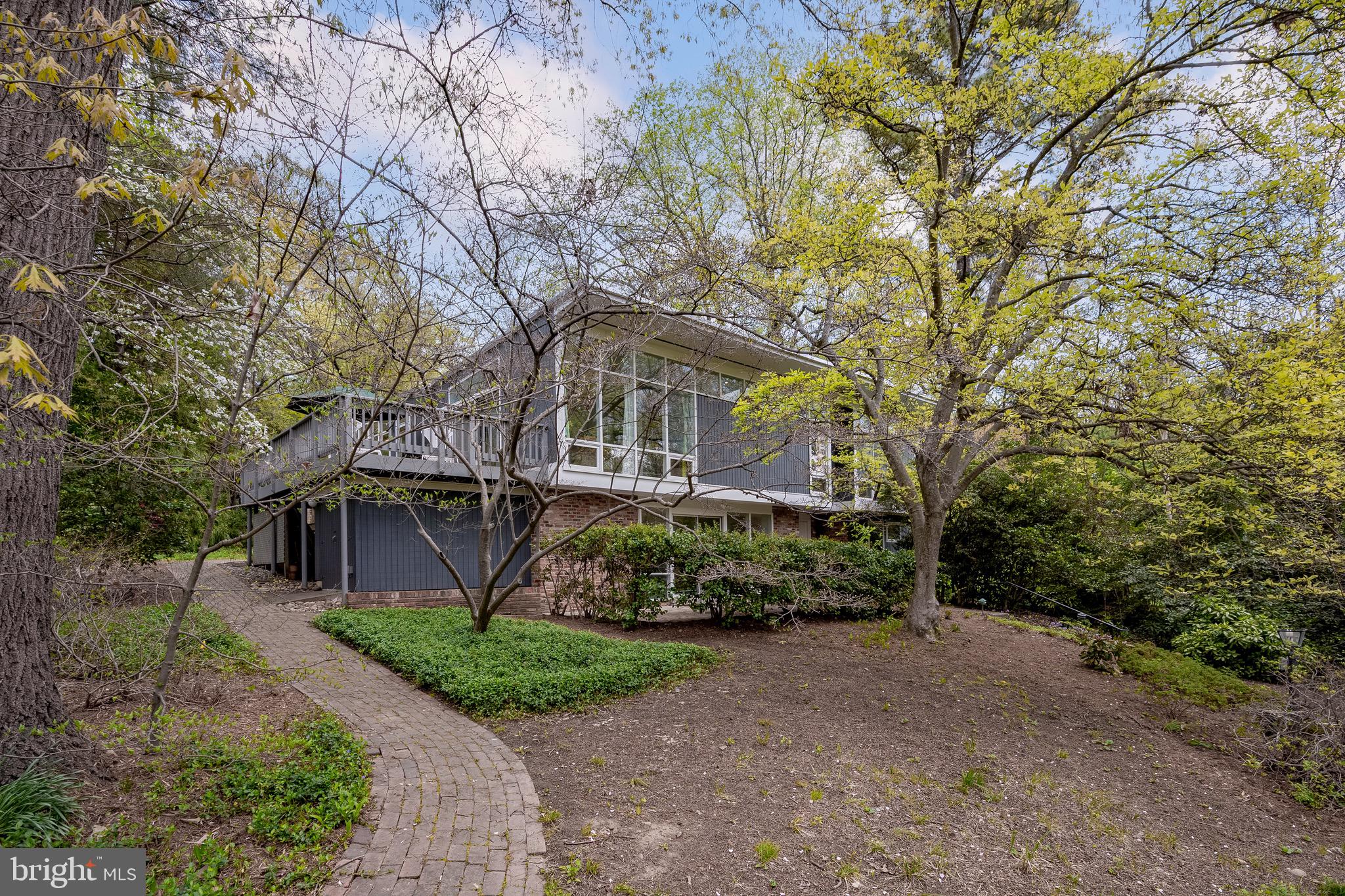 HOLLIN HILLS - Residential