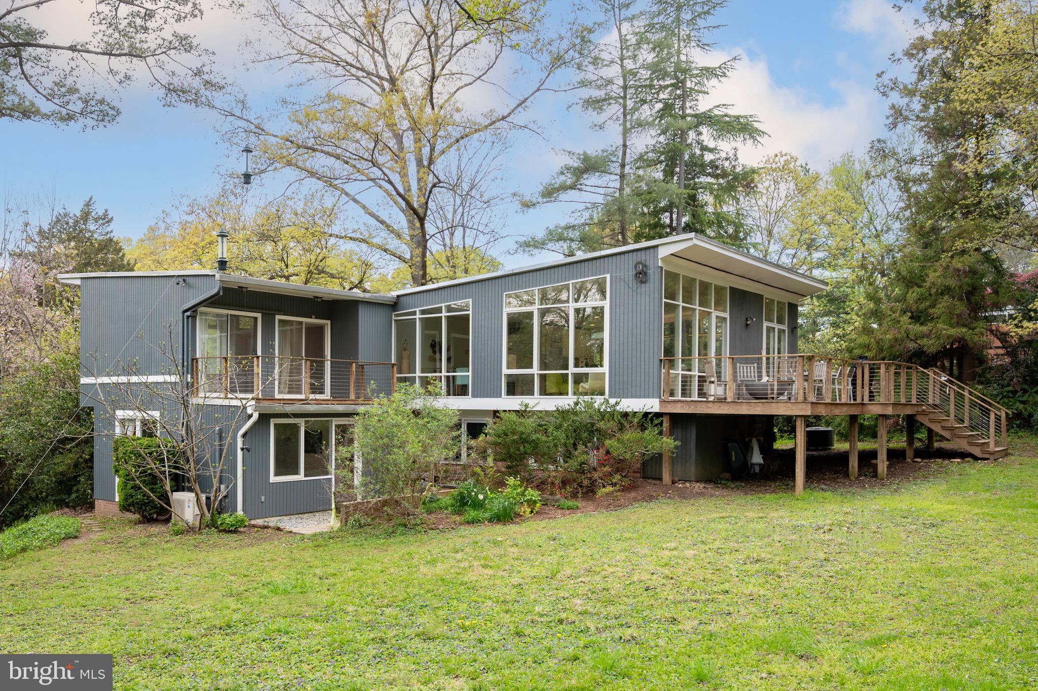 HOLLIN HILLS - Residential