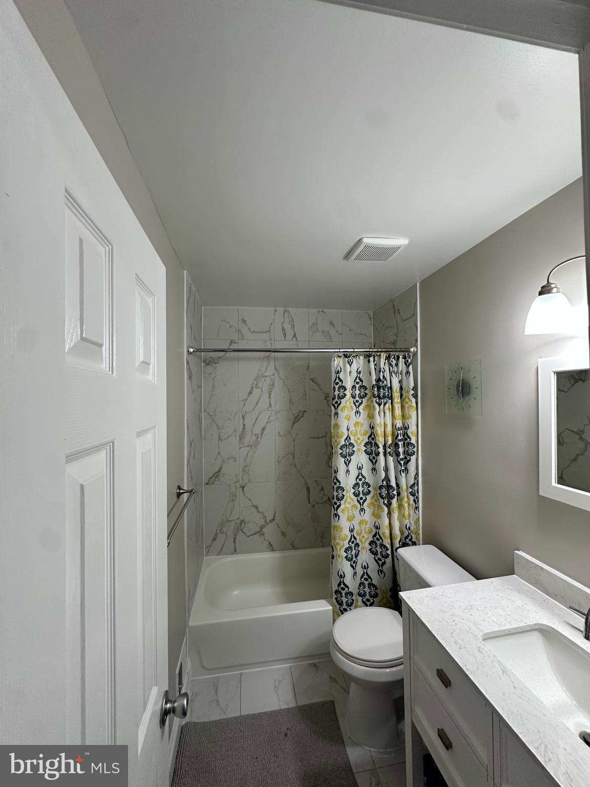 RESTON - Residential Lease