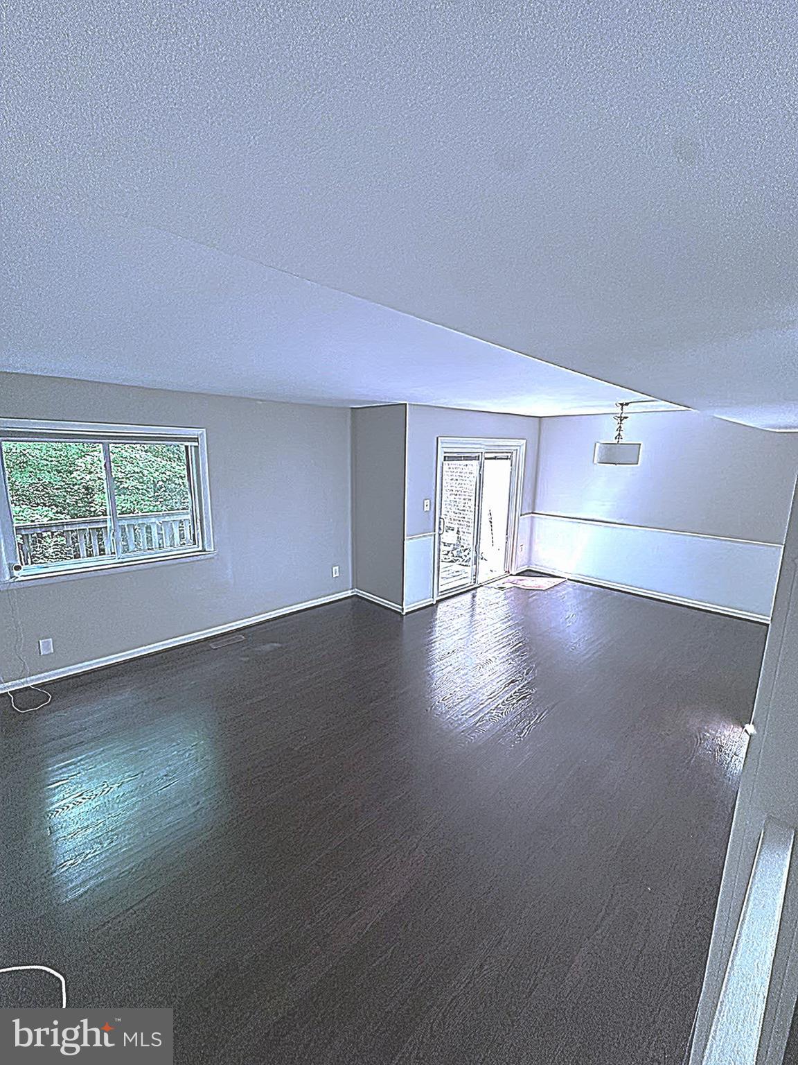 RESTON - Residential Lease