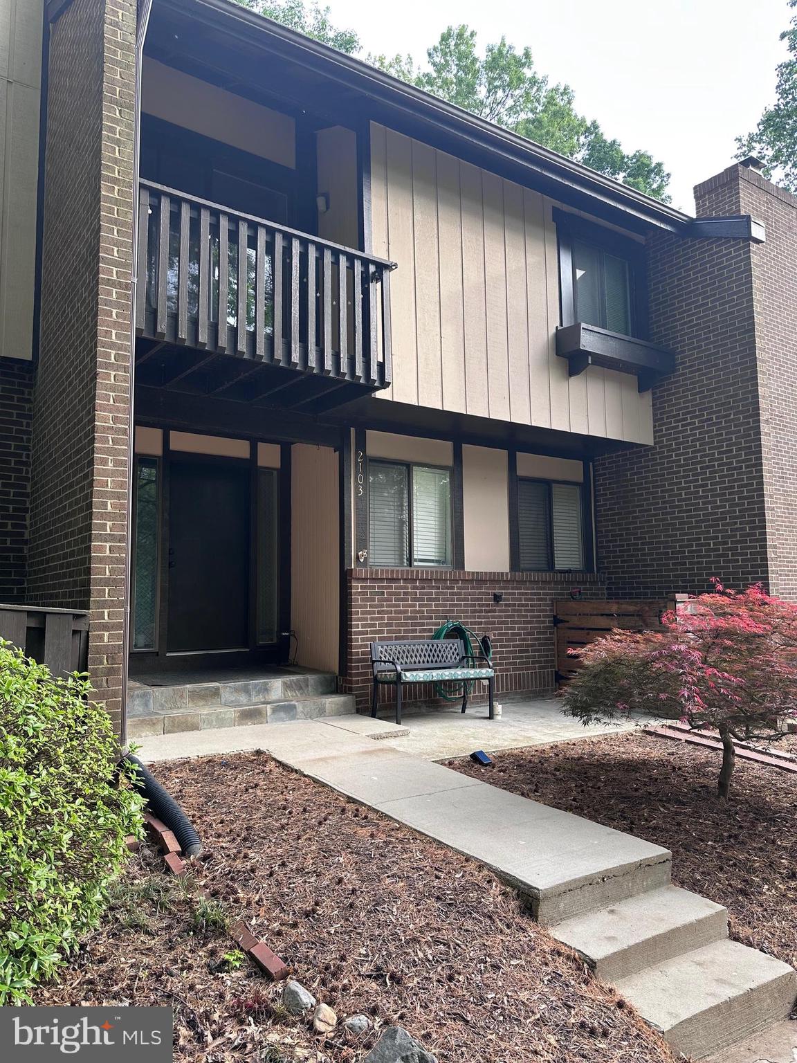 RESTON - Residential Lease