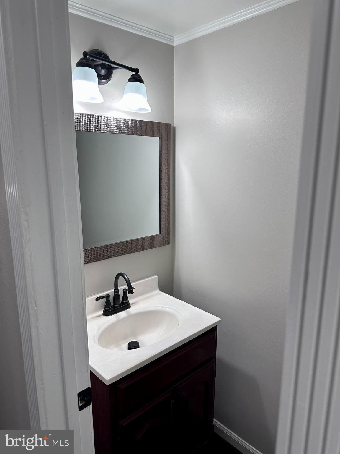 RESTON - Residential Lease