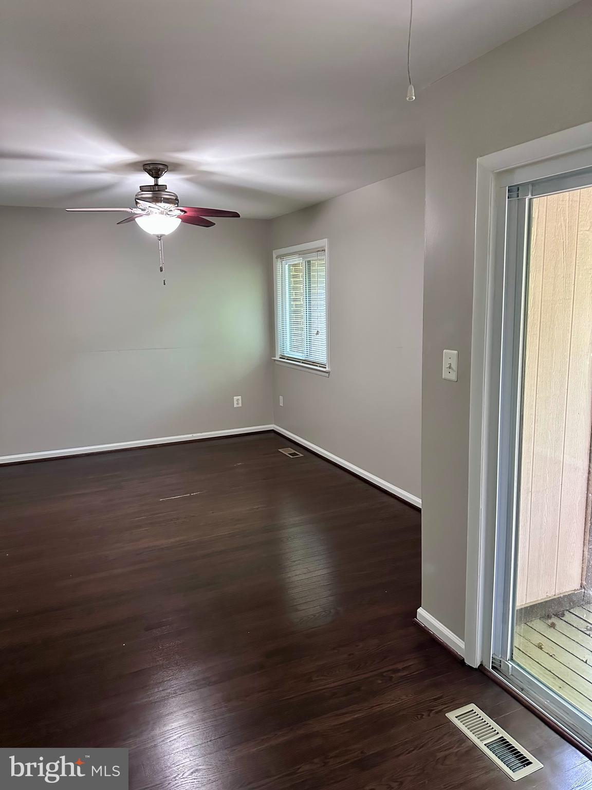 RESTON - Residential Lease